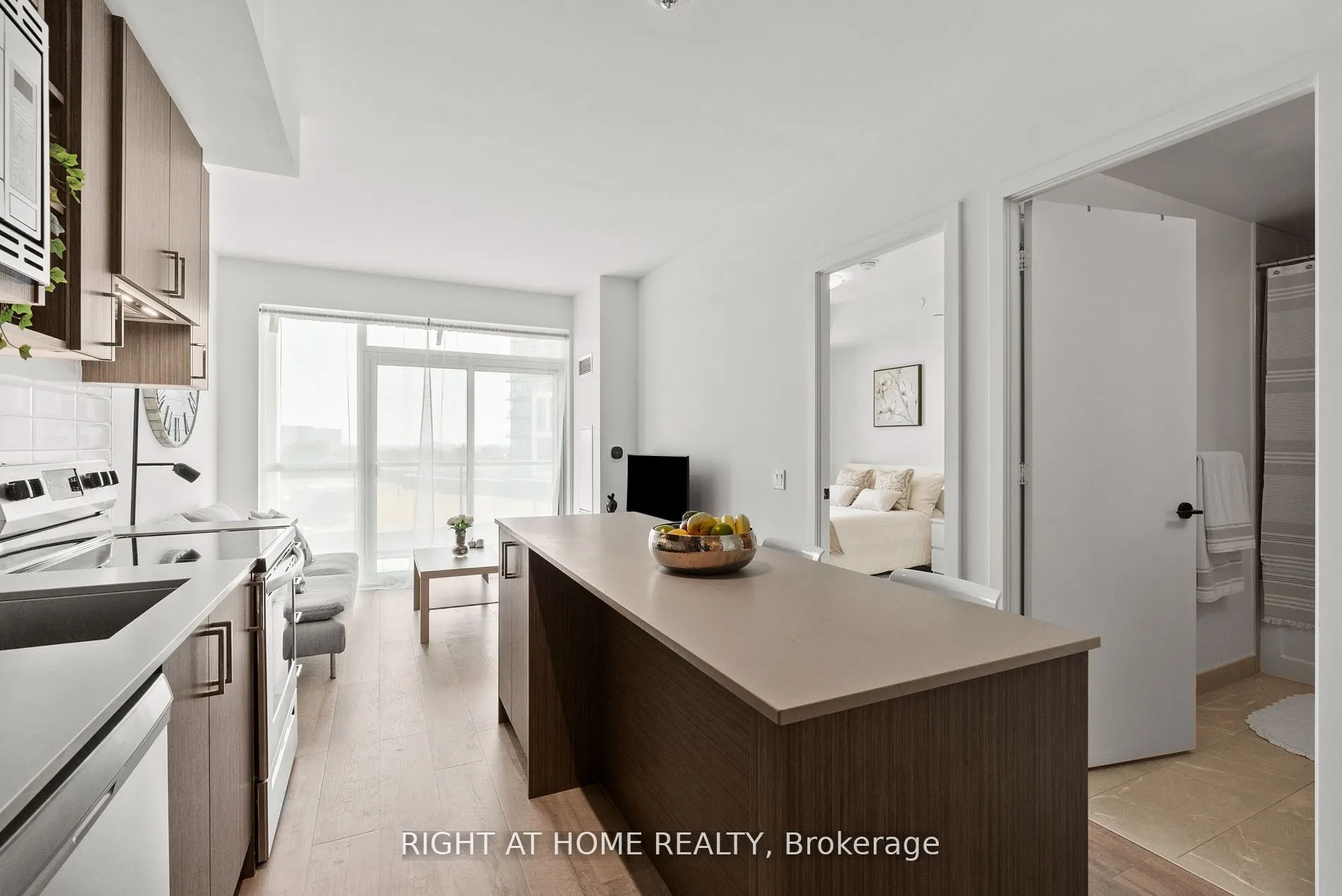 60 George Butchart Drive, #509