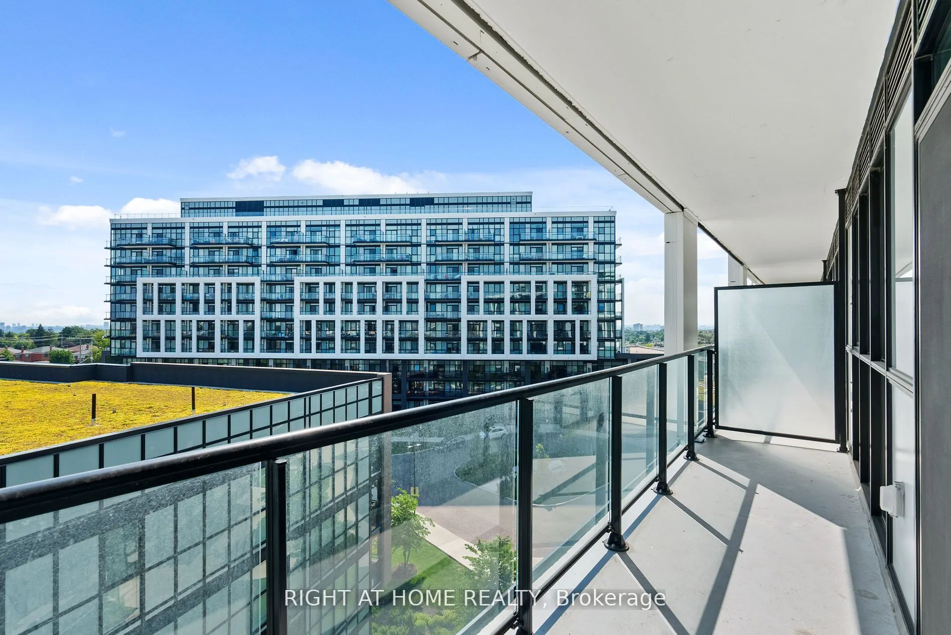 60 George Butchart Drive, #509