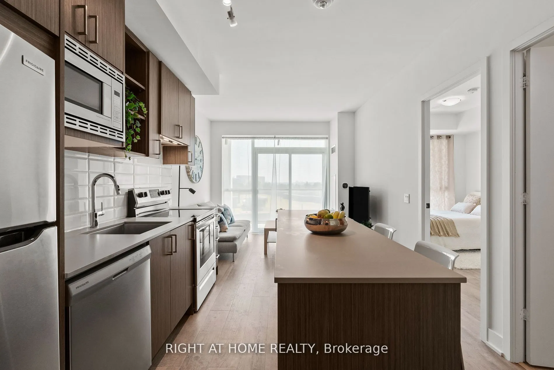 60 George Butchart Drive, #509