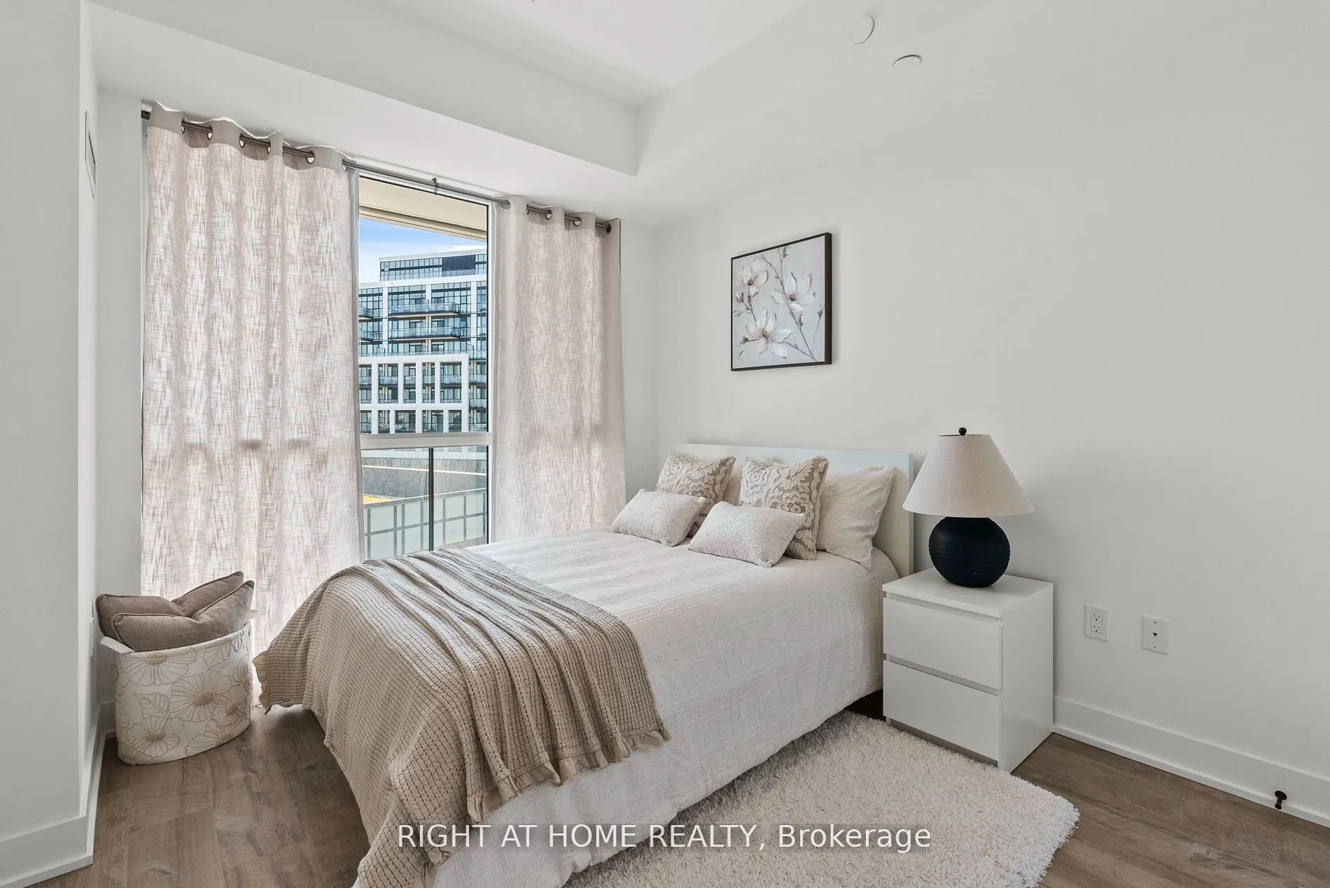 60 George Butchart Drive, #509