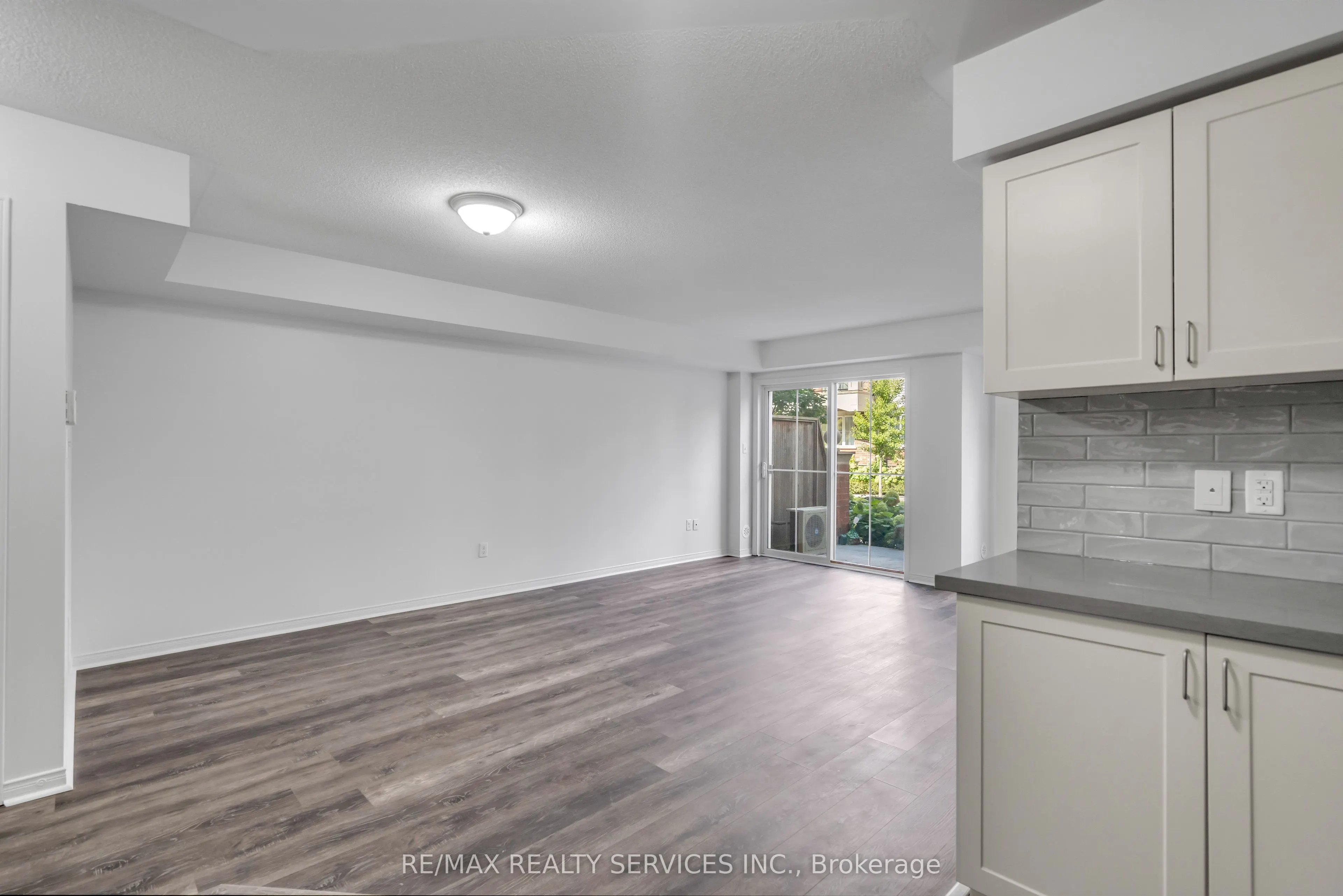 43 Hays Boulevard, #3
