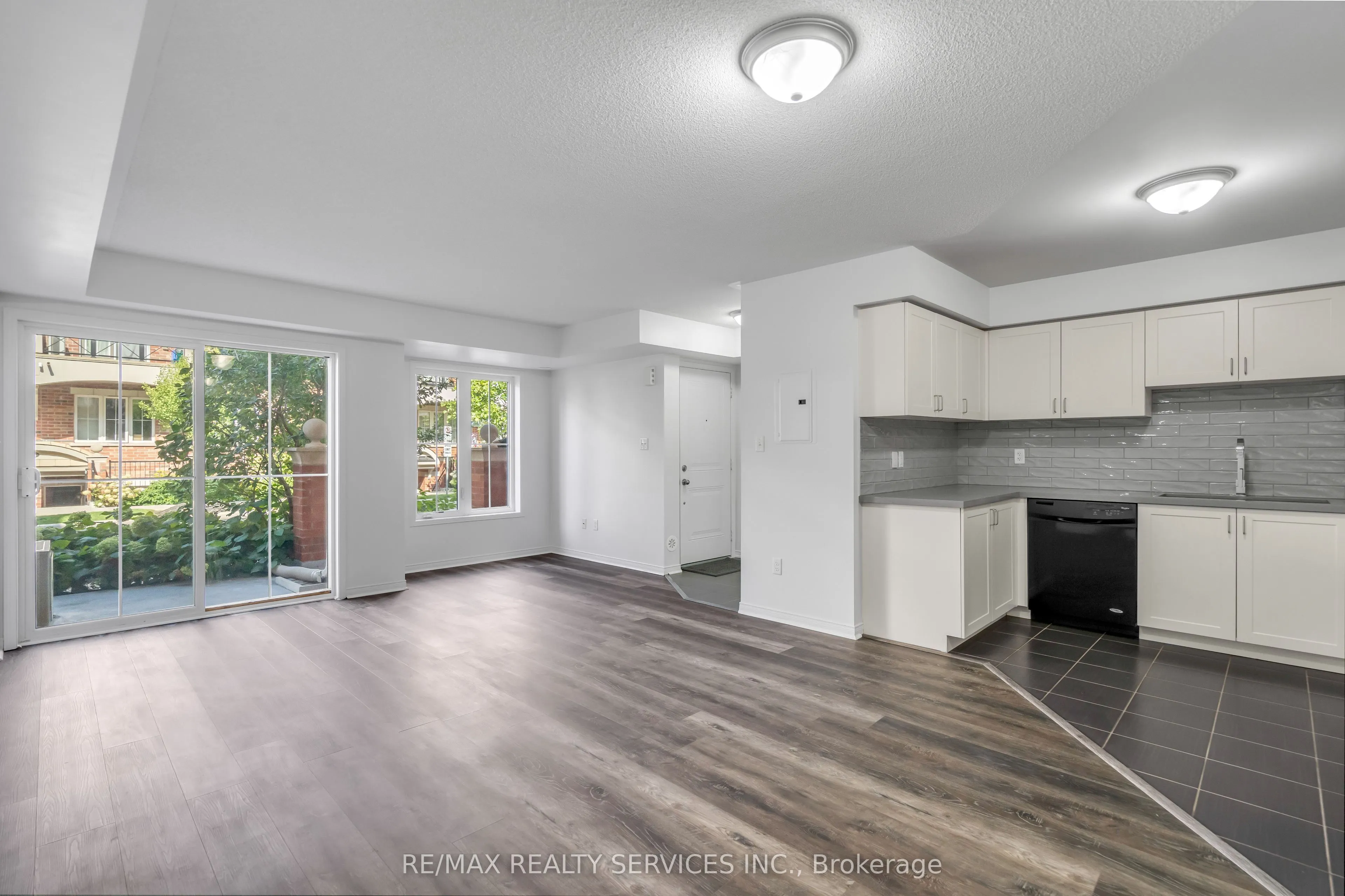 43 Hays Boulevard, #3