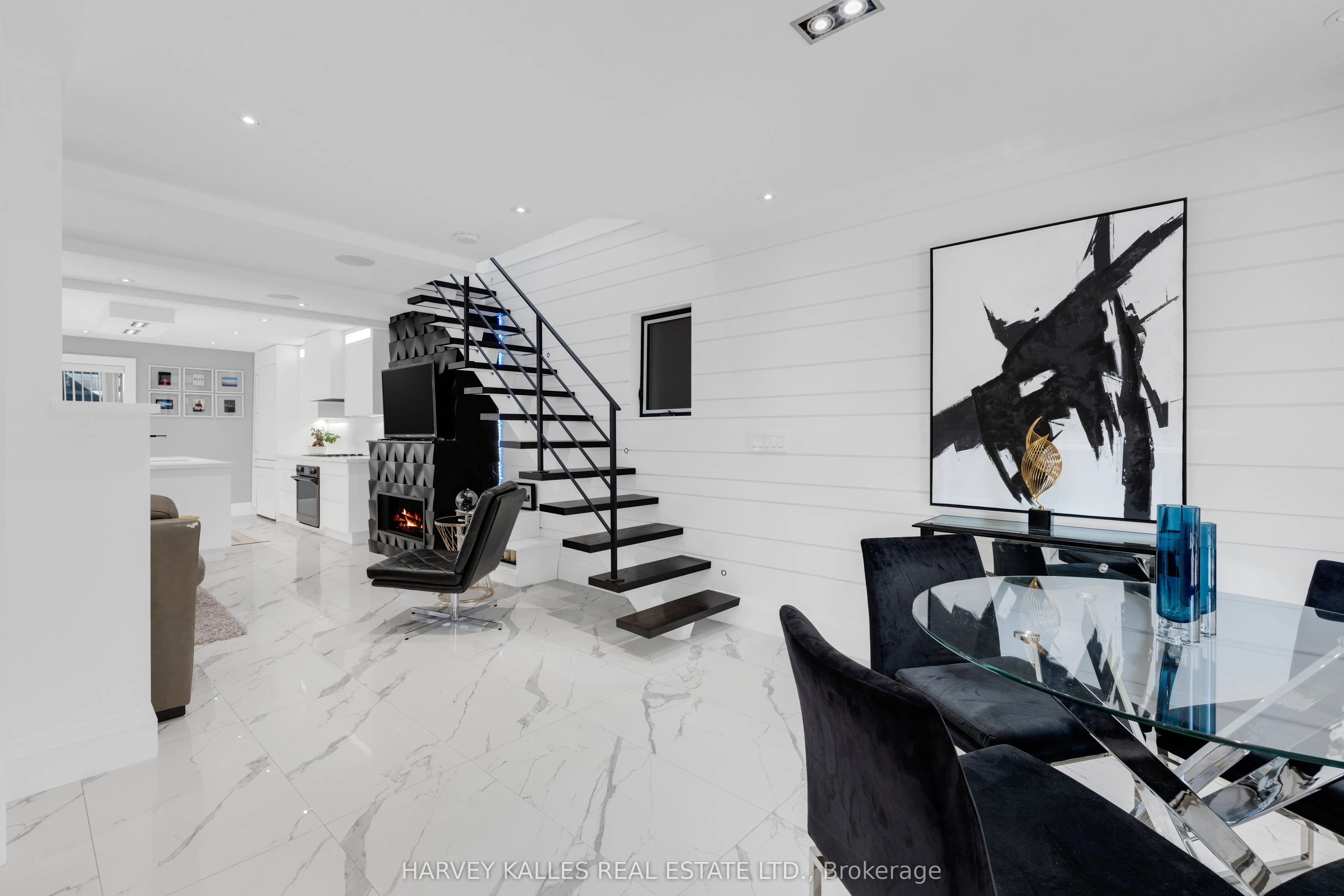 58 Carrick Avenue, #Upper