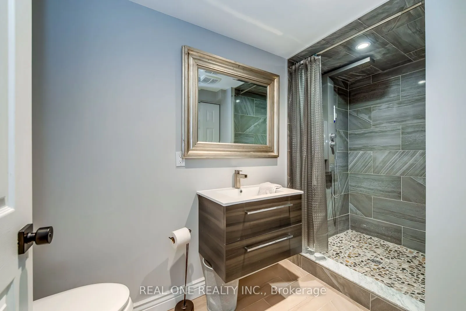 1340 Greeneagle Drive