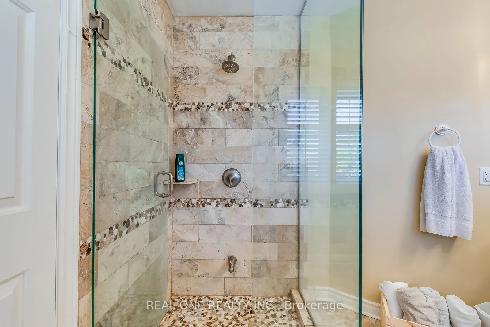 1340 Greeneagle Drive