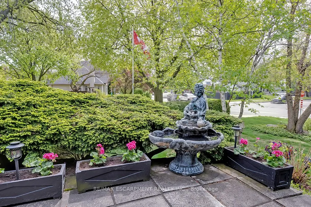 327 Strathcona Drive