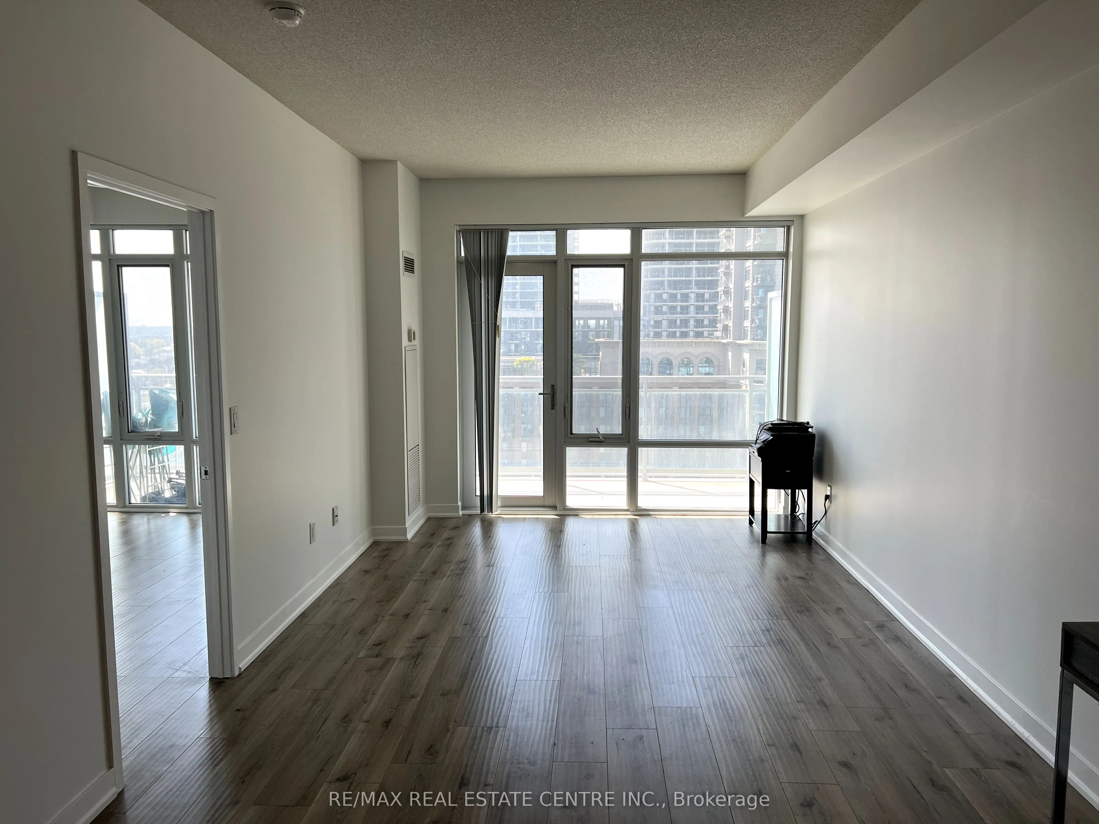 365 Prince Of Wales Drive, #1006