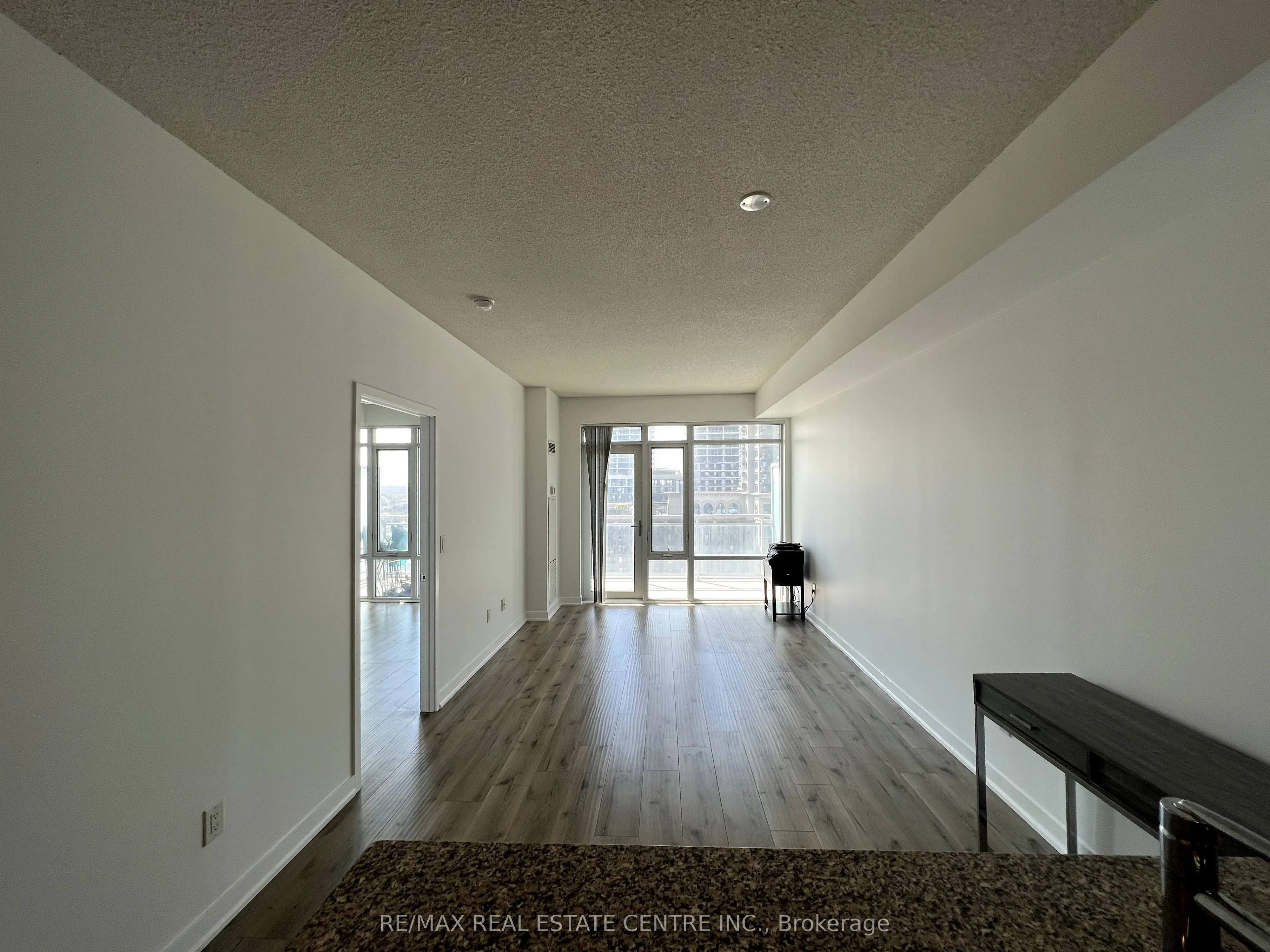 365 Prince Of Wales Drive, #1006