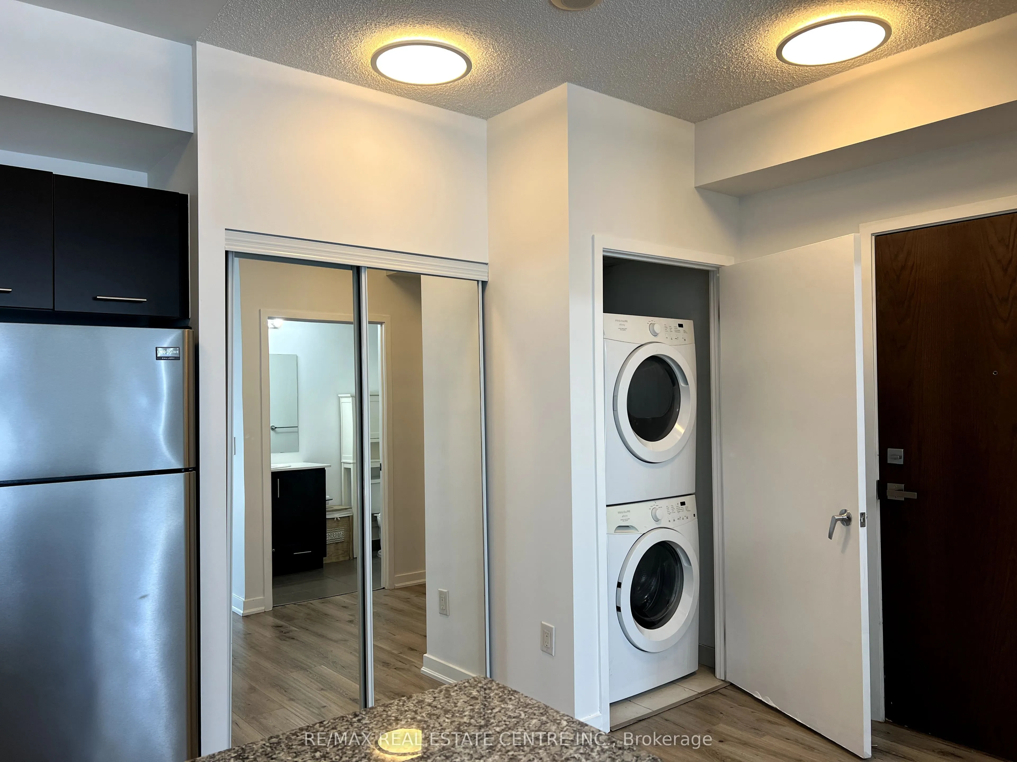 365 Prince Of Wales Drive, #1006