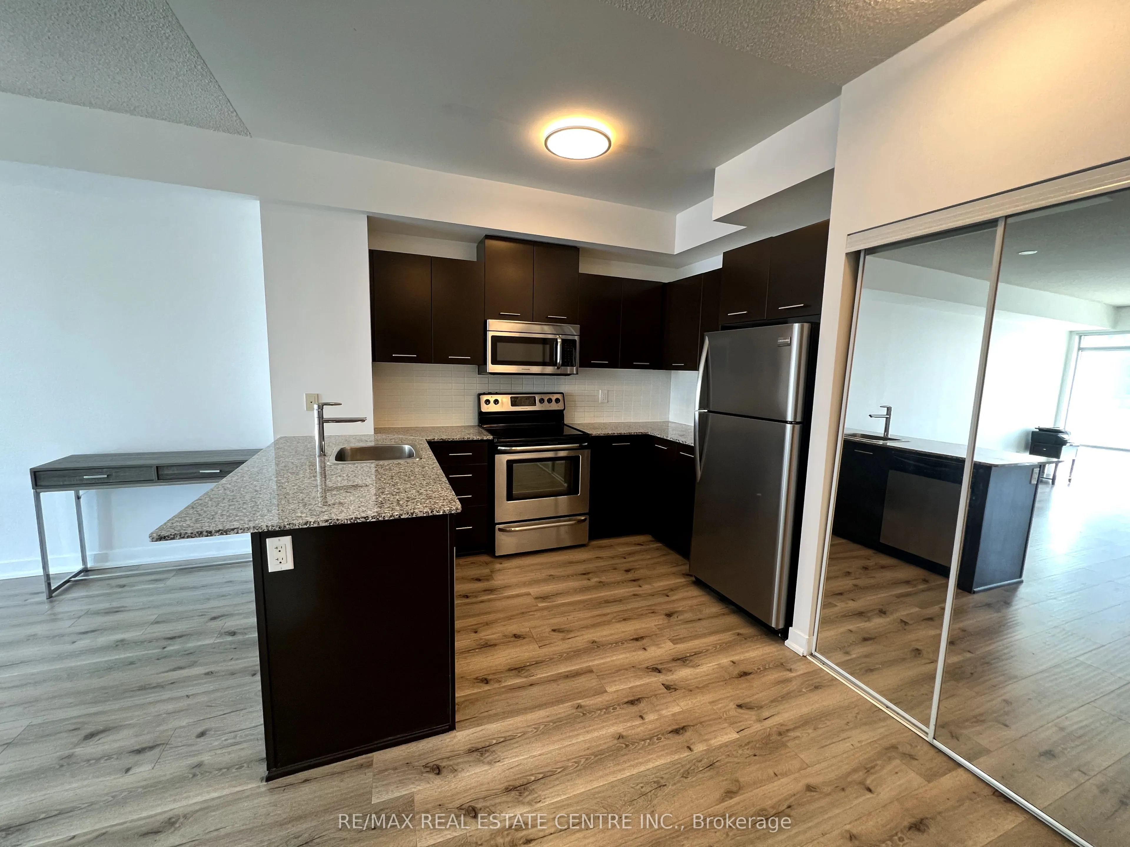 365 Prince Of Wales Drive, #1006