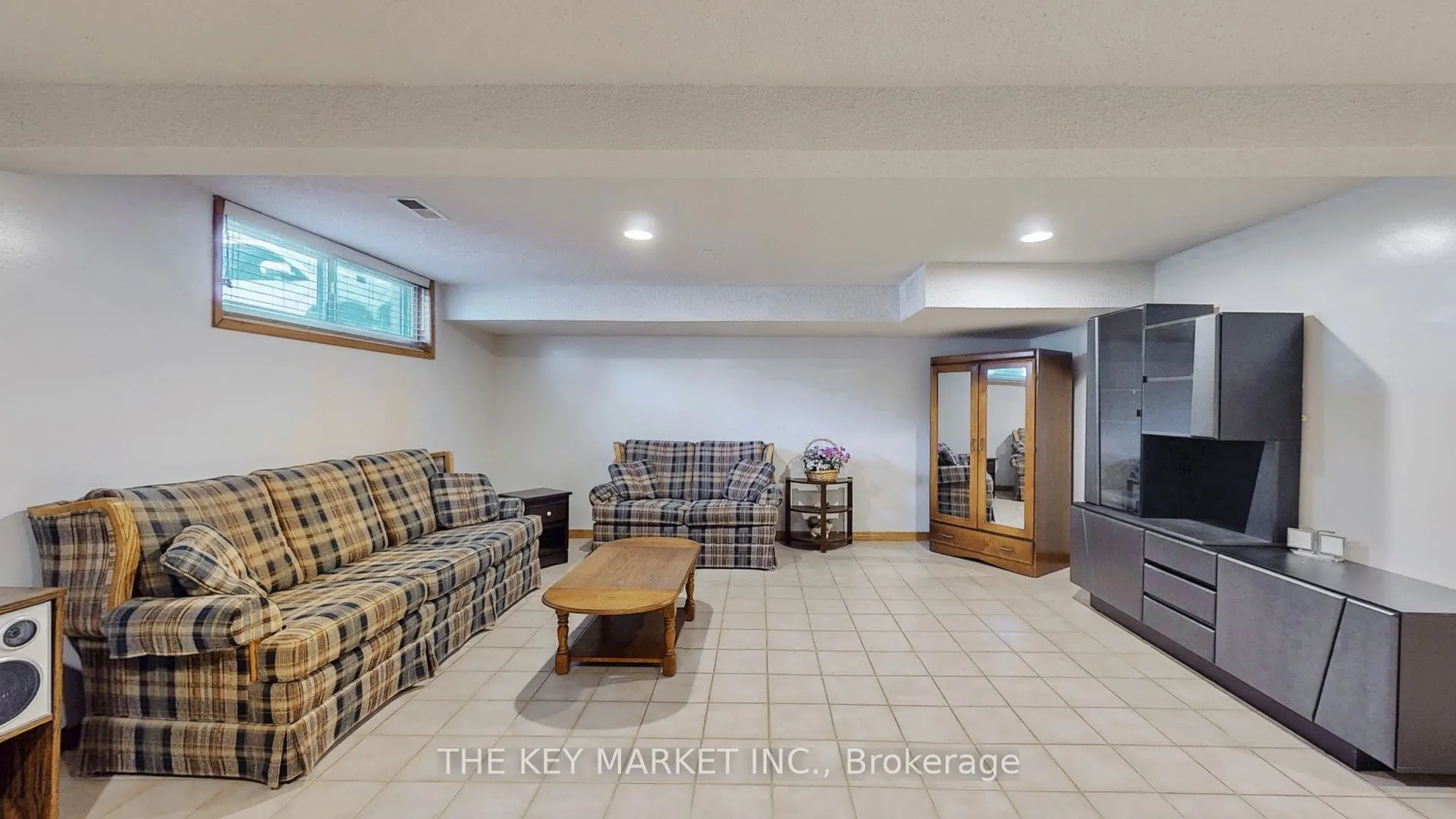 1277 Tyneburn Crescent