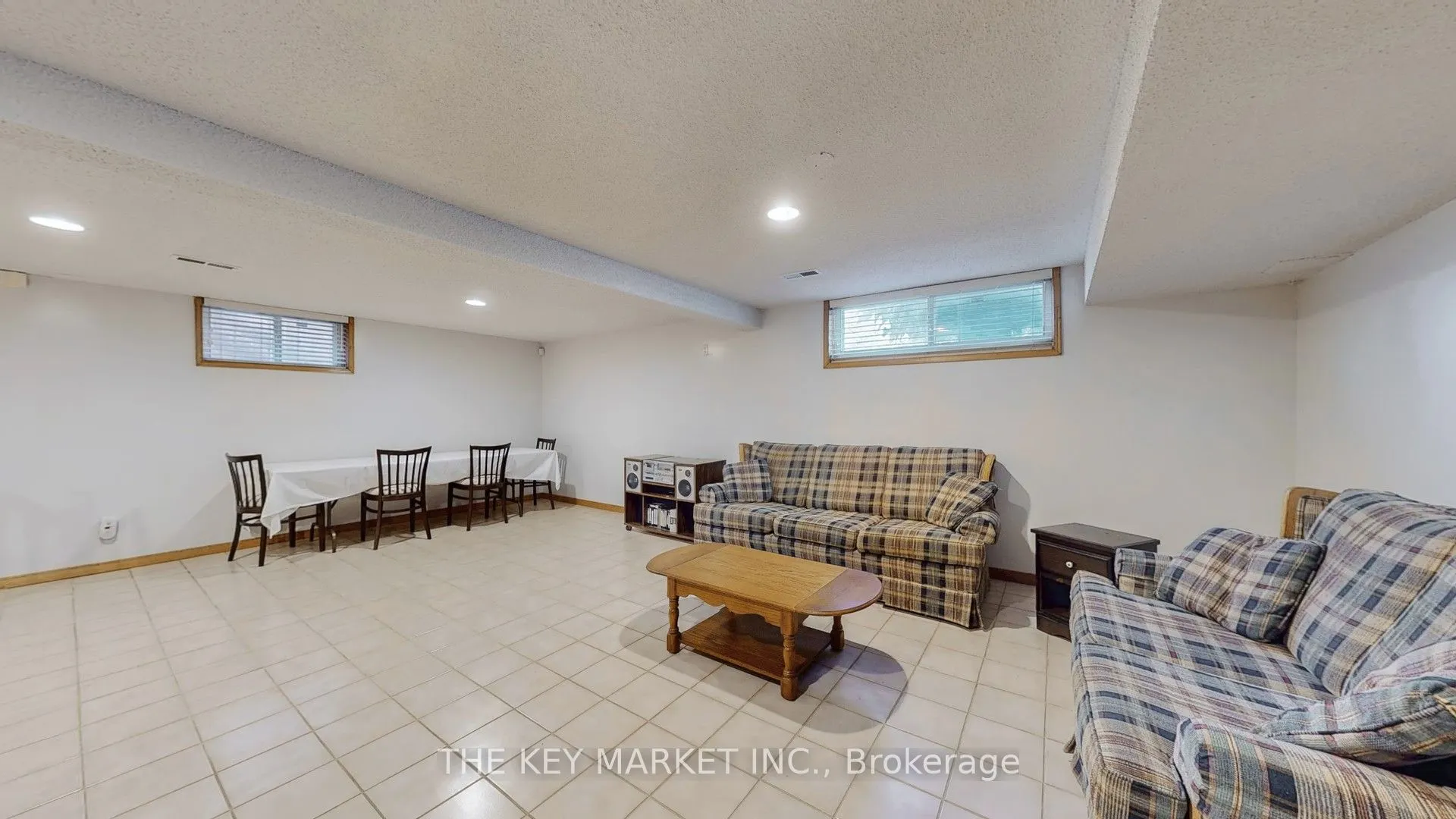 1277 Tyneburn Crescent