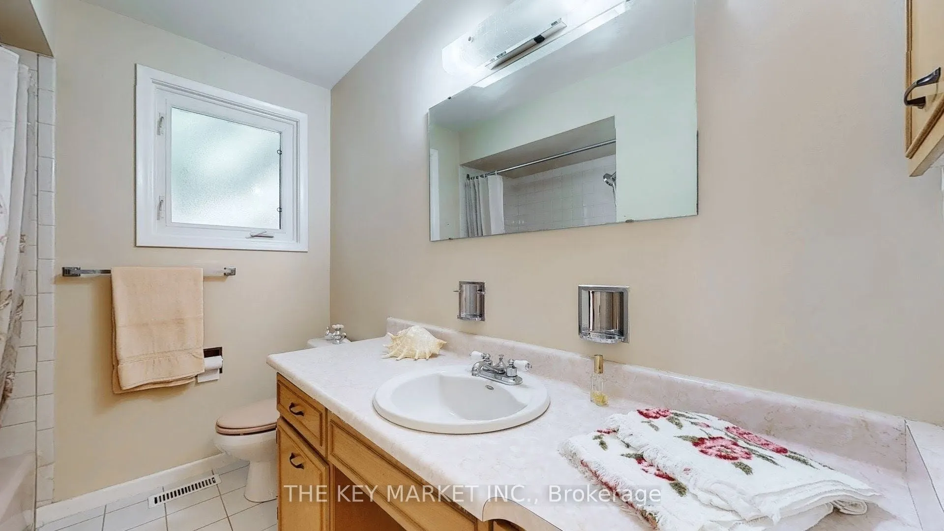 1277 Tyneburn Crescent