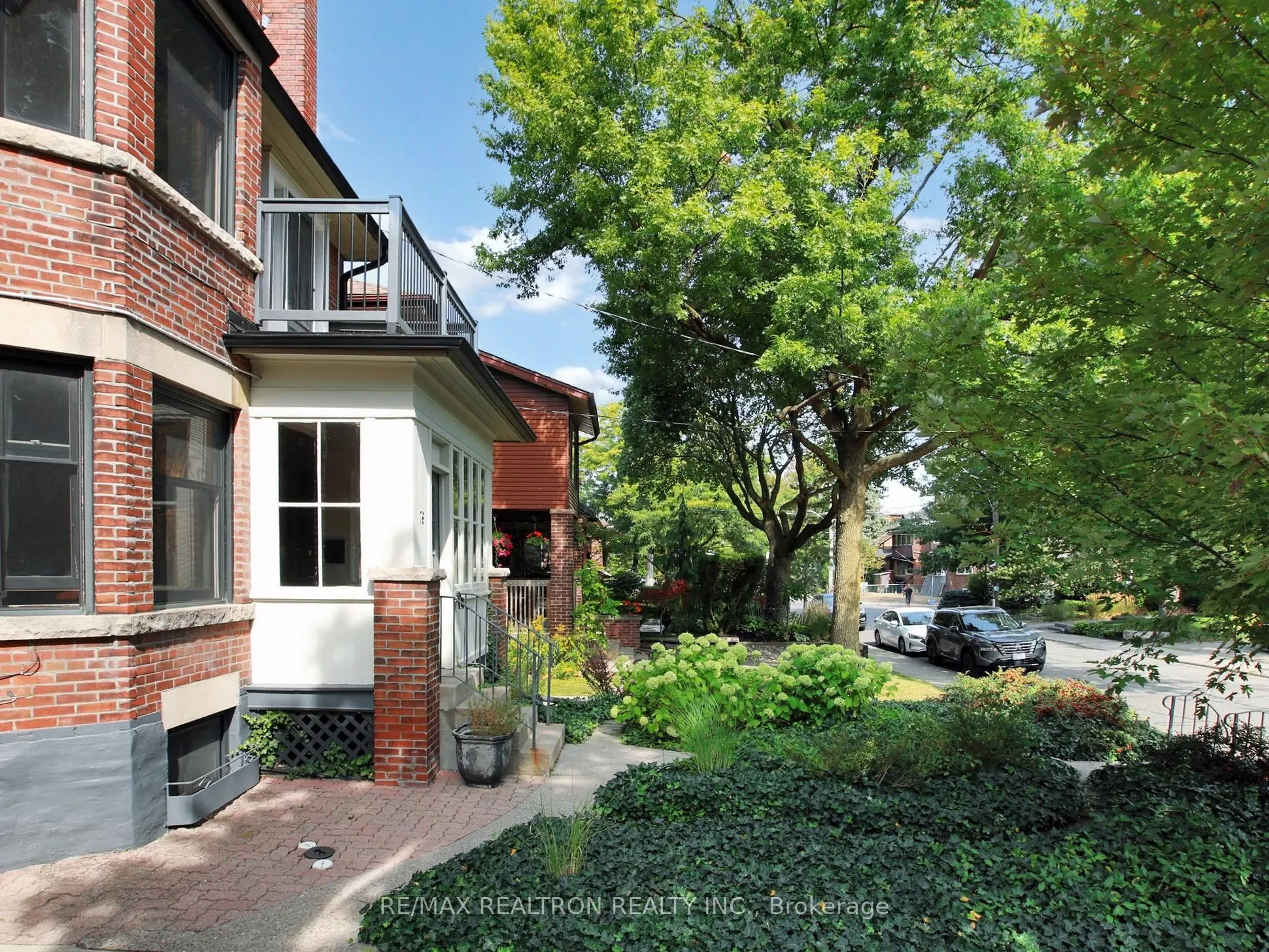 76 Westmount Avenue