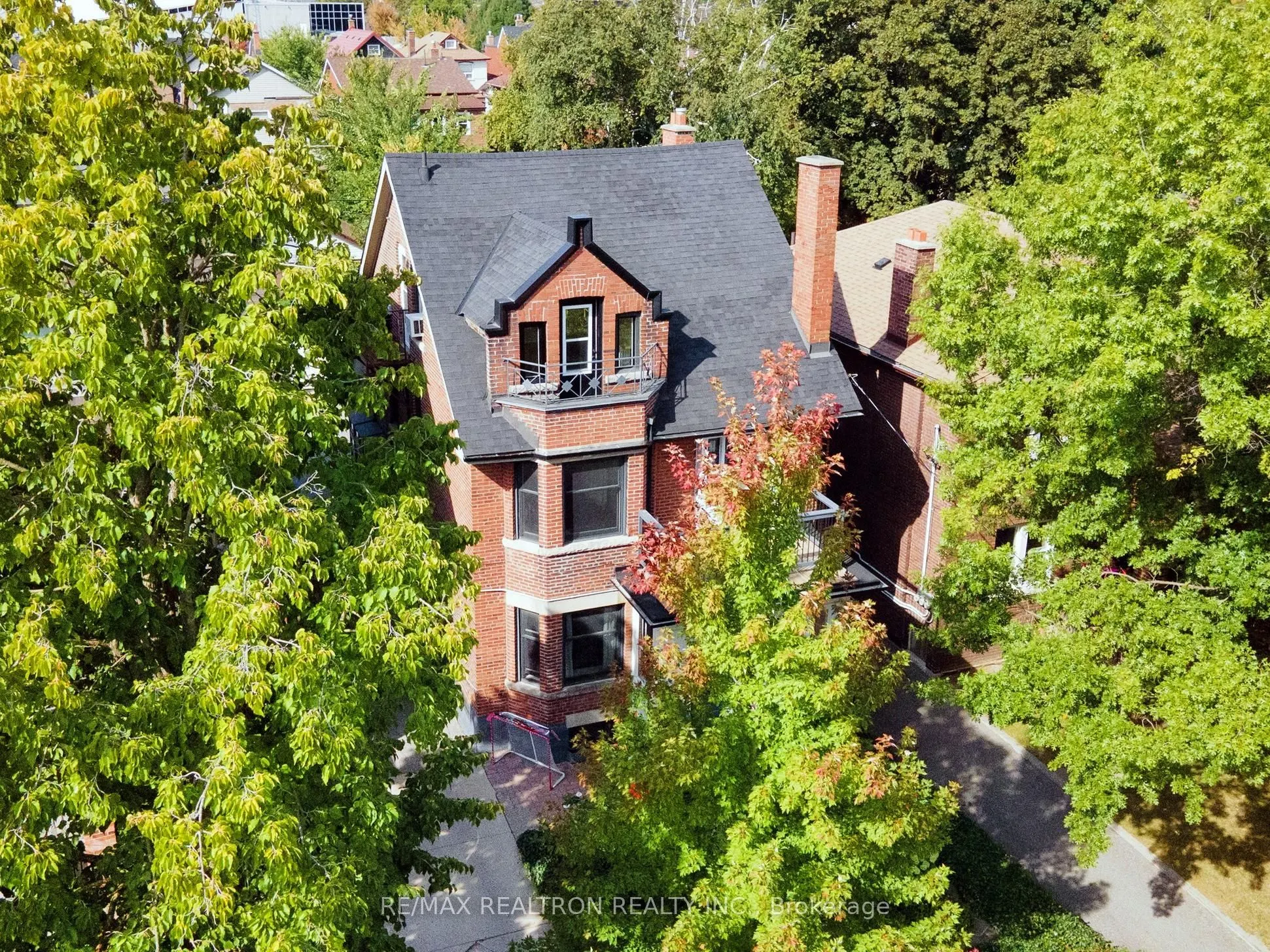76 Westmount Avenue