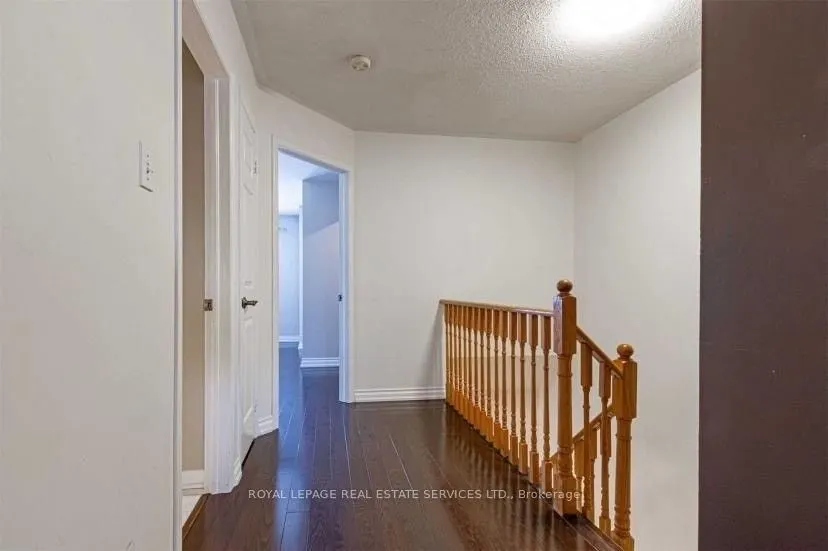 2220 Ridge Landing