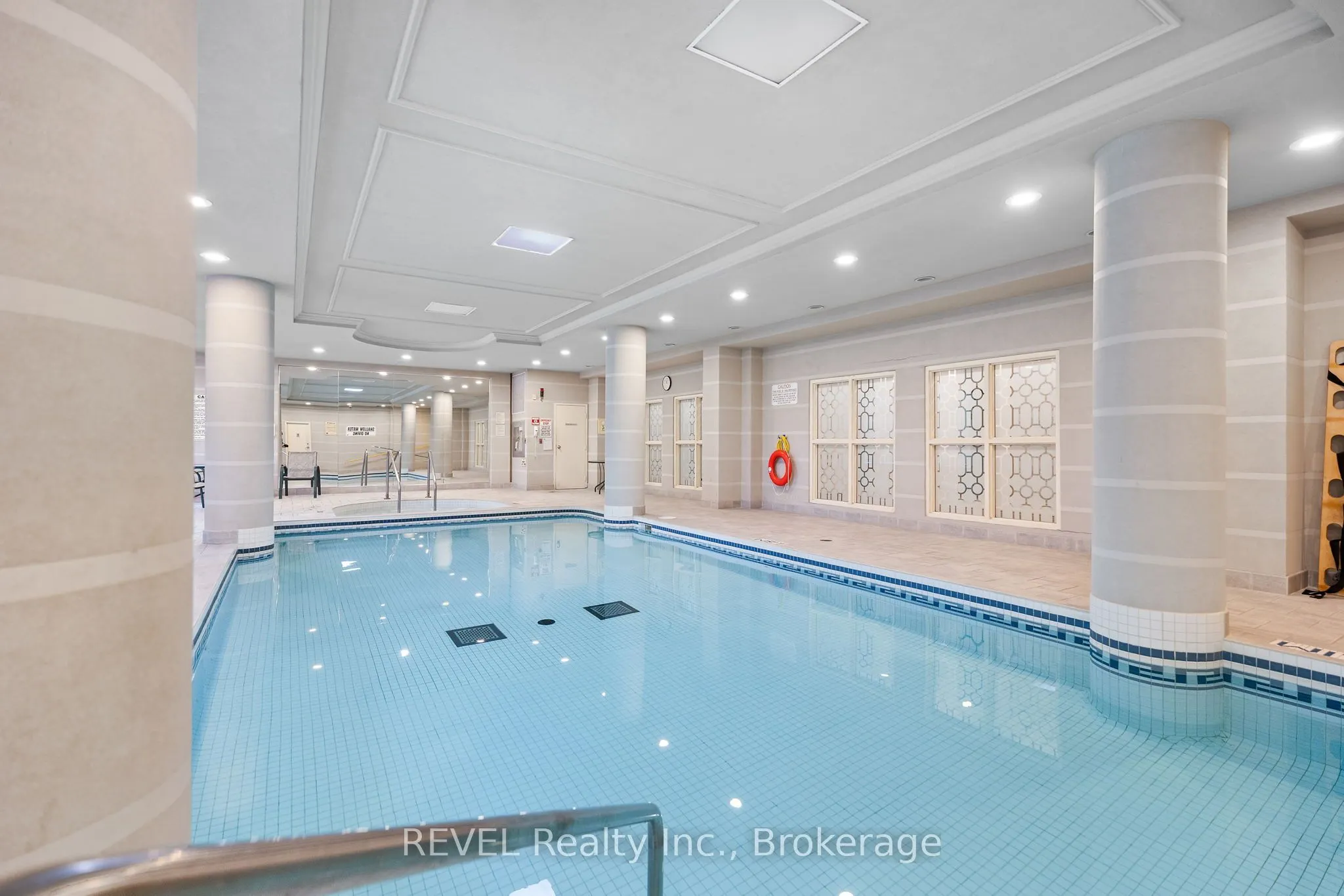 442 Maple Avenue, #905