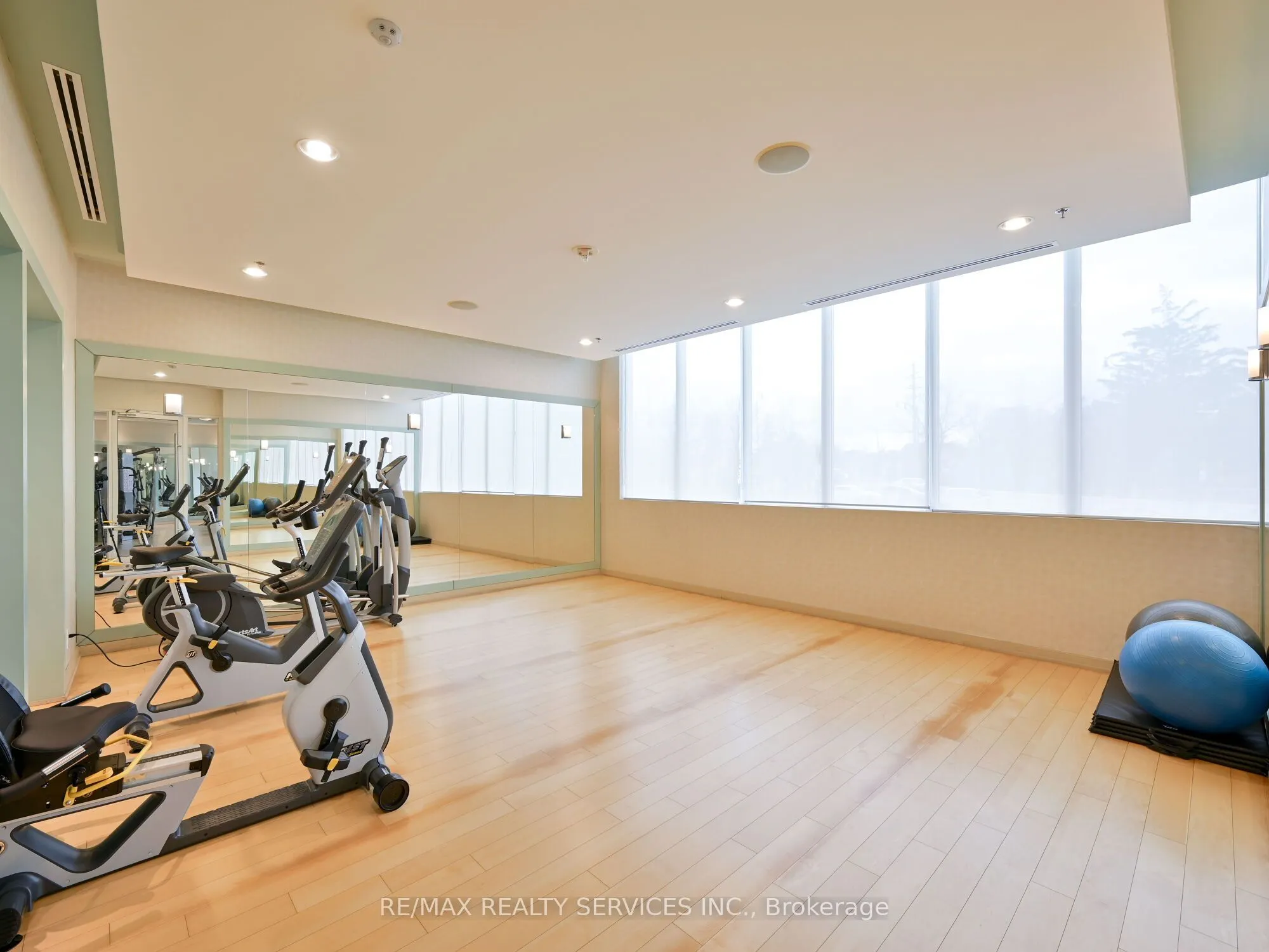 100 John Street, #2404