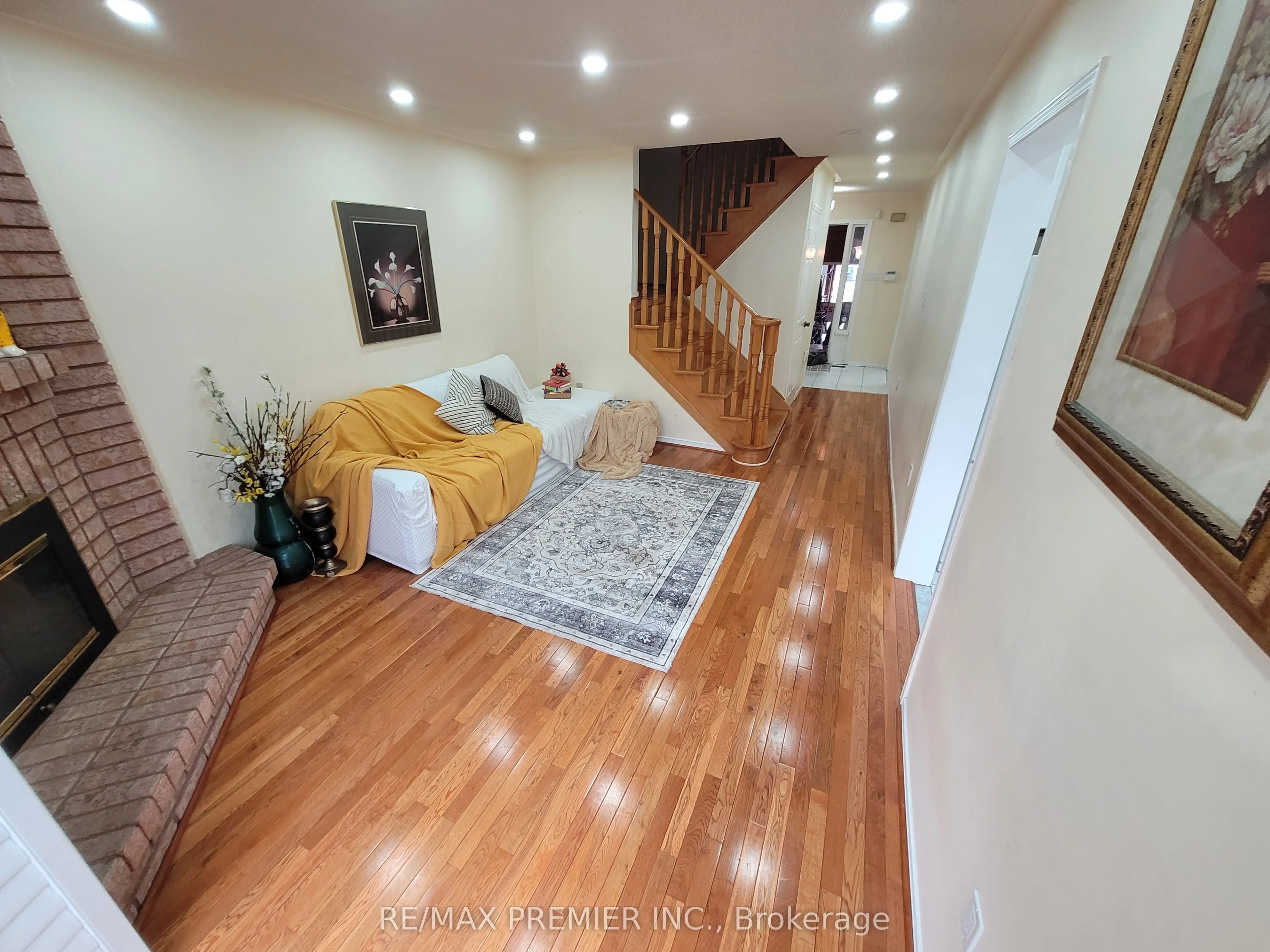 40 Kentucky Drive