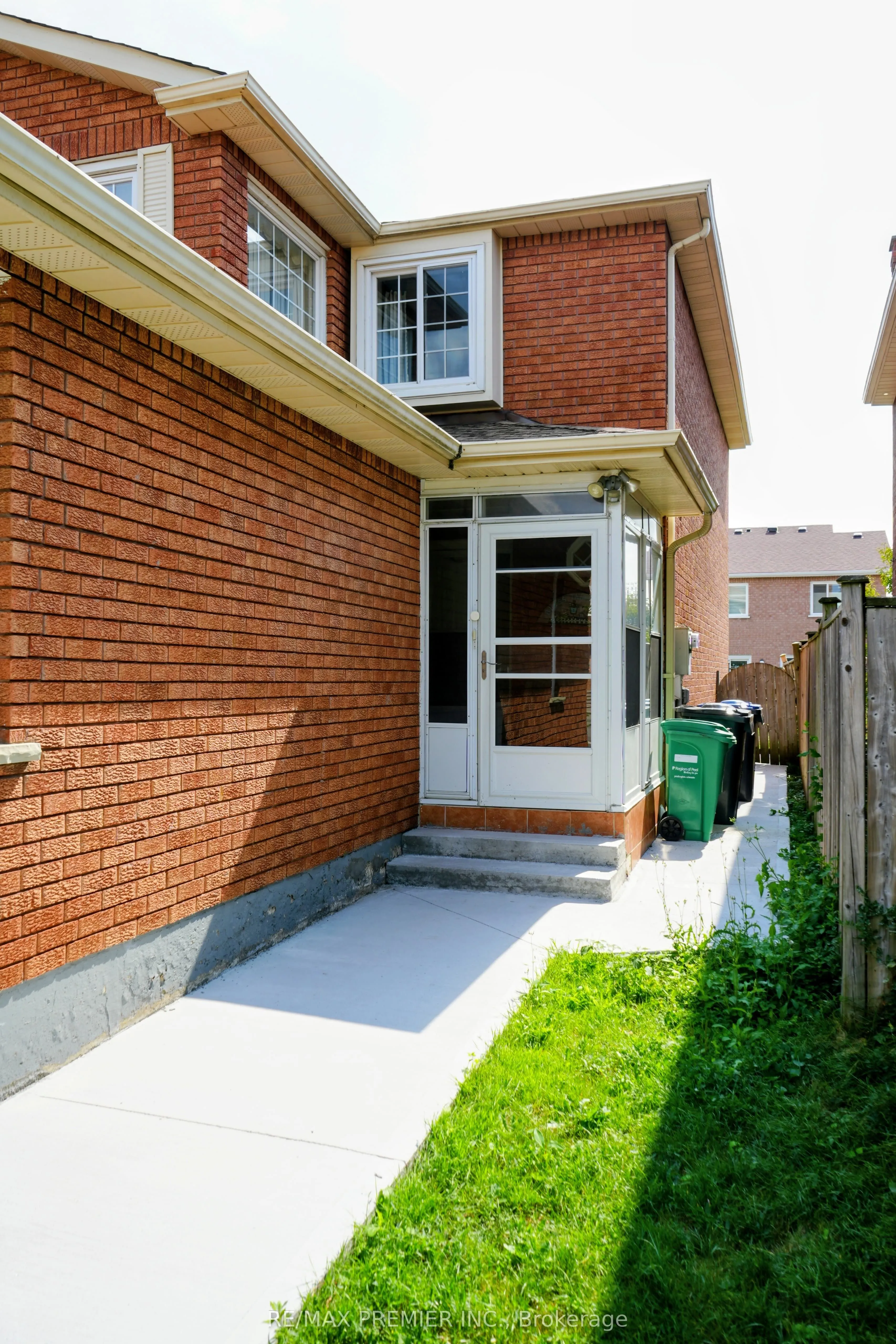 40 Kentucky Drive