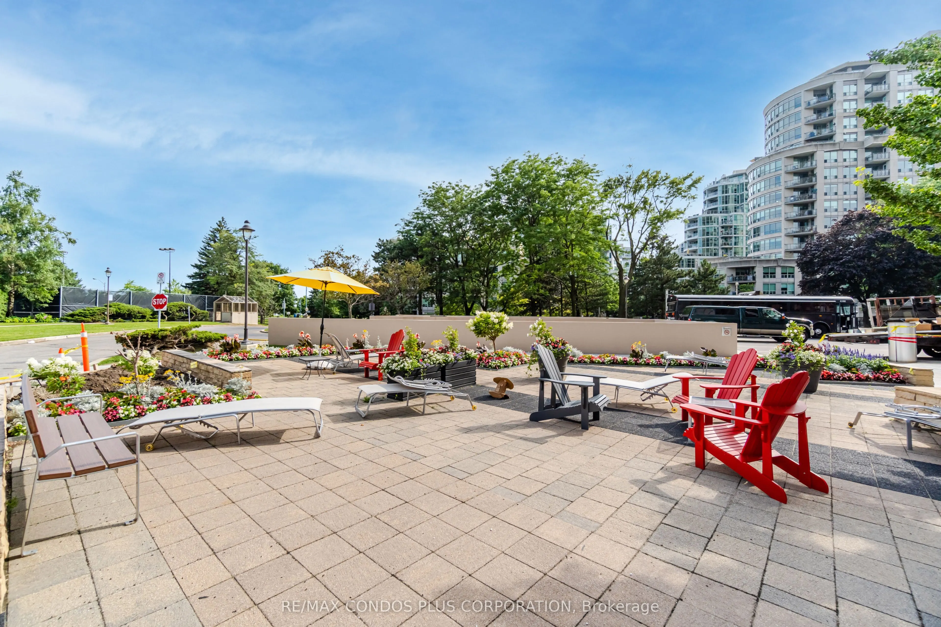 2045 LAKE SHORE Boulevard W, #805