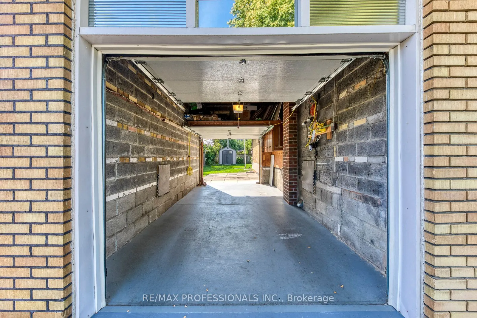 28 Summerfield Crescent