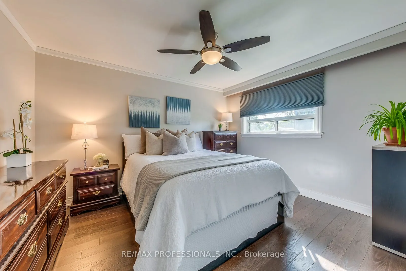 28 Summerfield Crescent