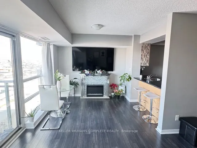 215 Queen Street E, #711