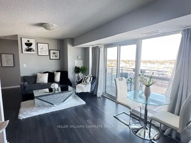 215 Queen Street E, #711