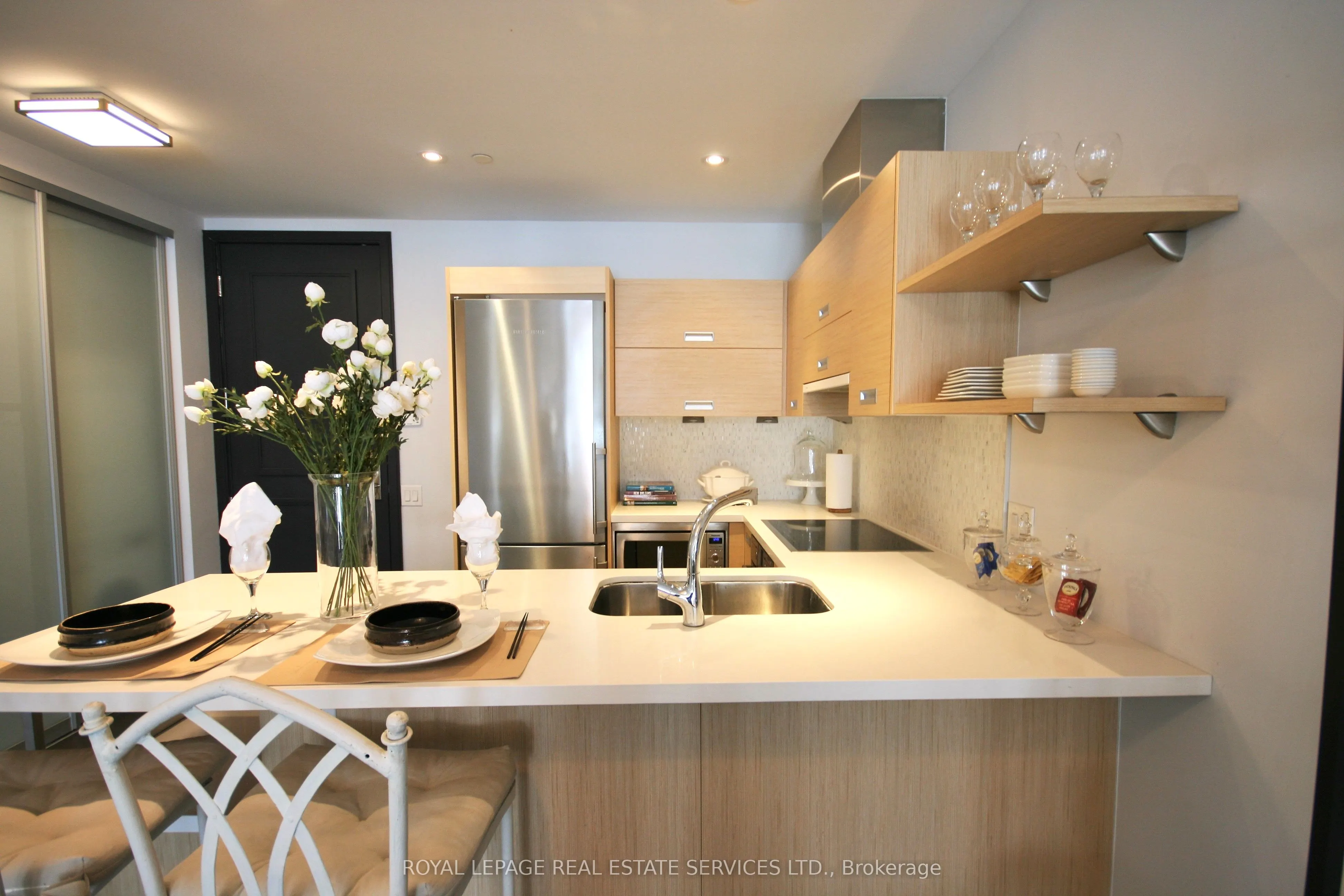 90 Park Lawn Road, #509
