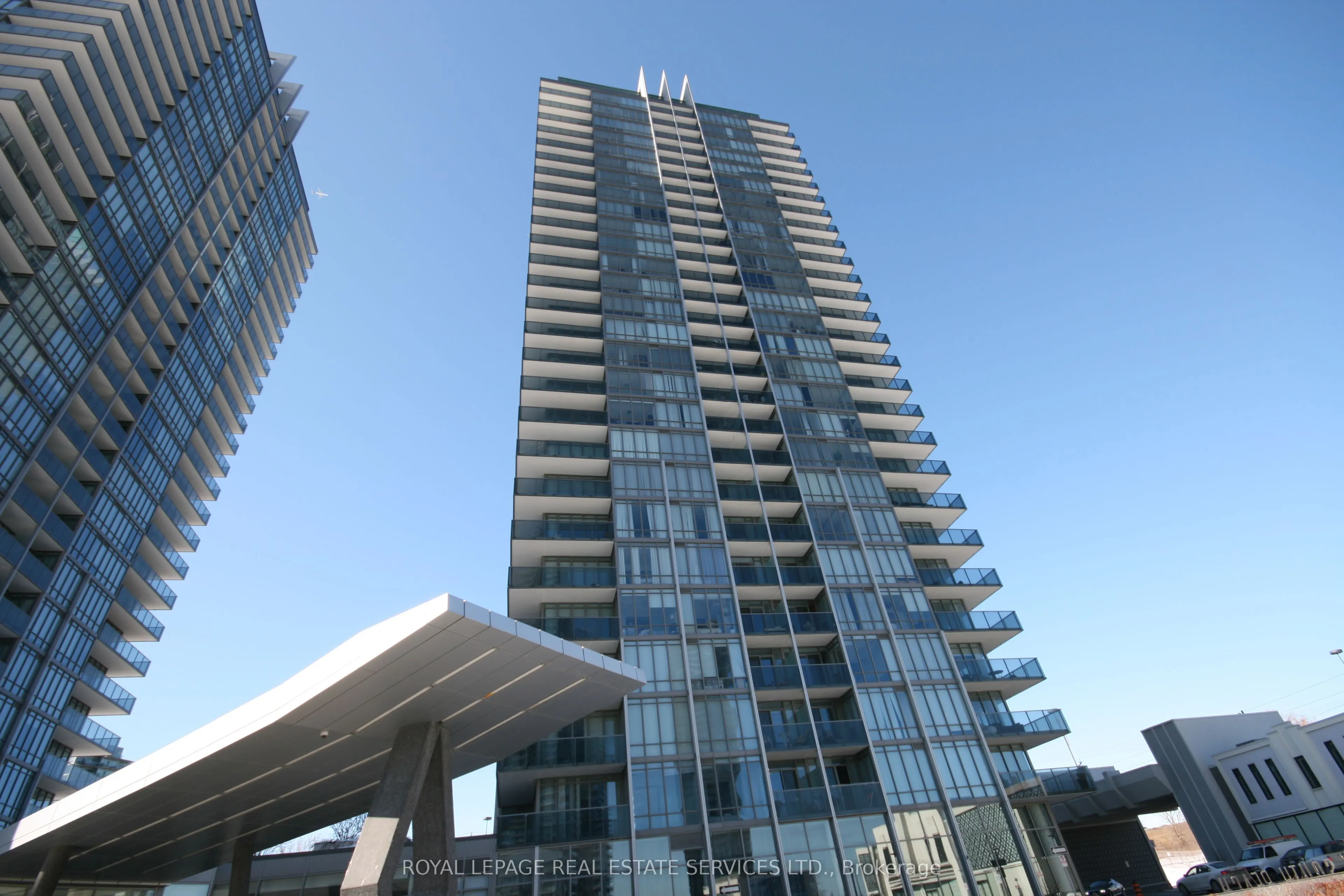 90 Park Lawn Road, #509