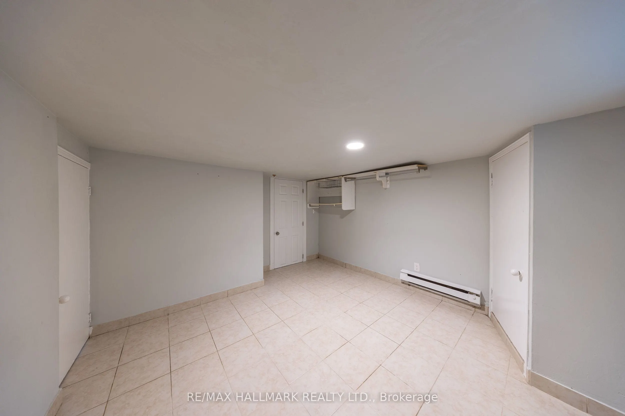 1366 Davenport Road, #Lower