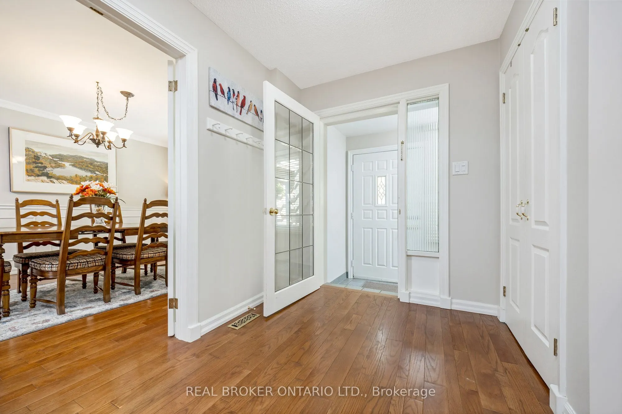 529 Moorelands Crescent