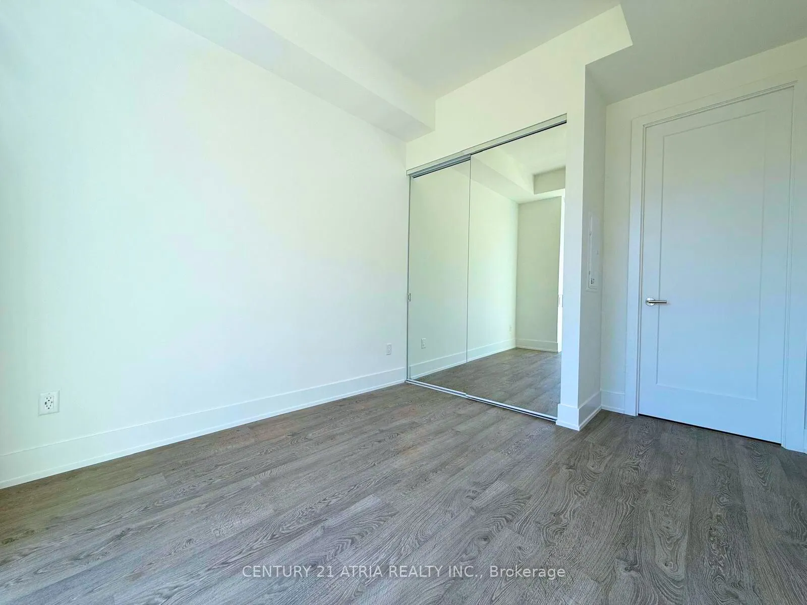 259 The Kingsway, #106