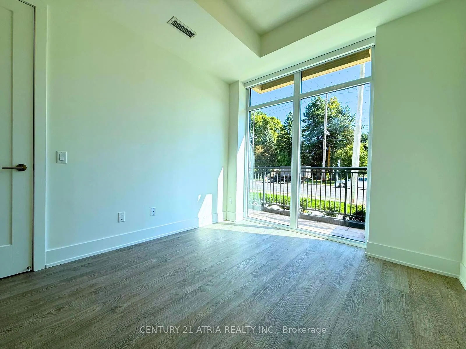 259 The Kingsway, #106