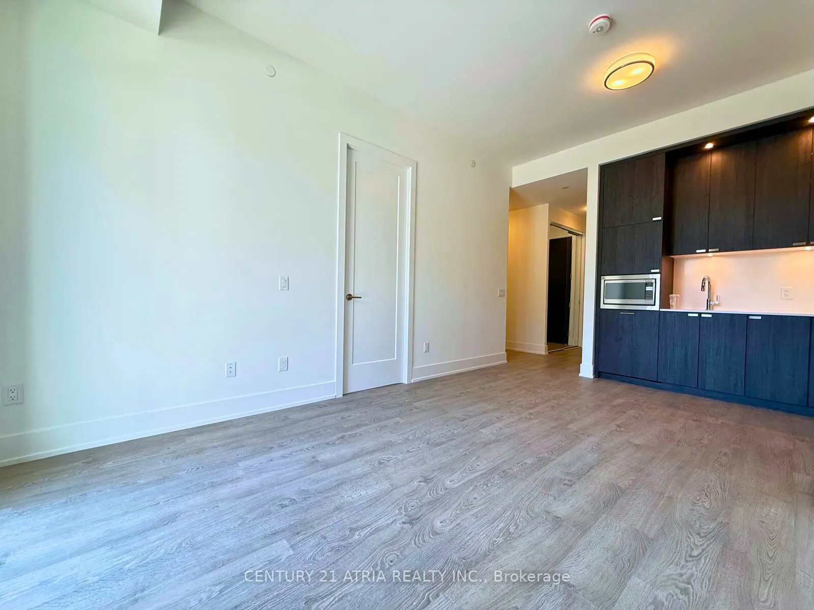 259 The Kingsway, #106