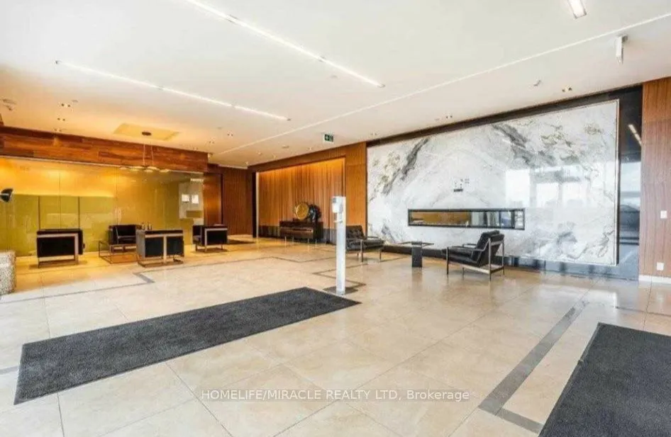 17 Zorra Street, #2004