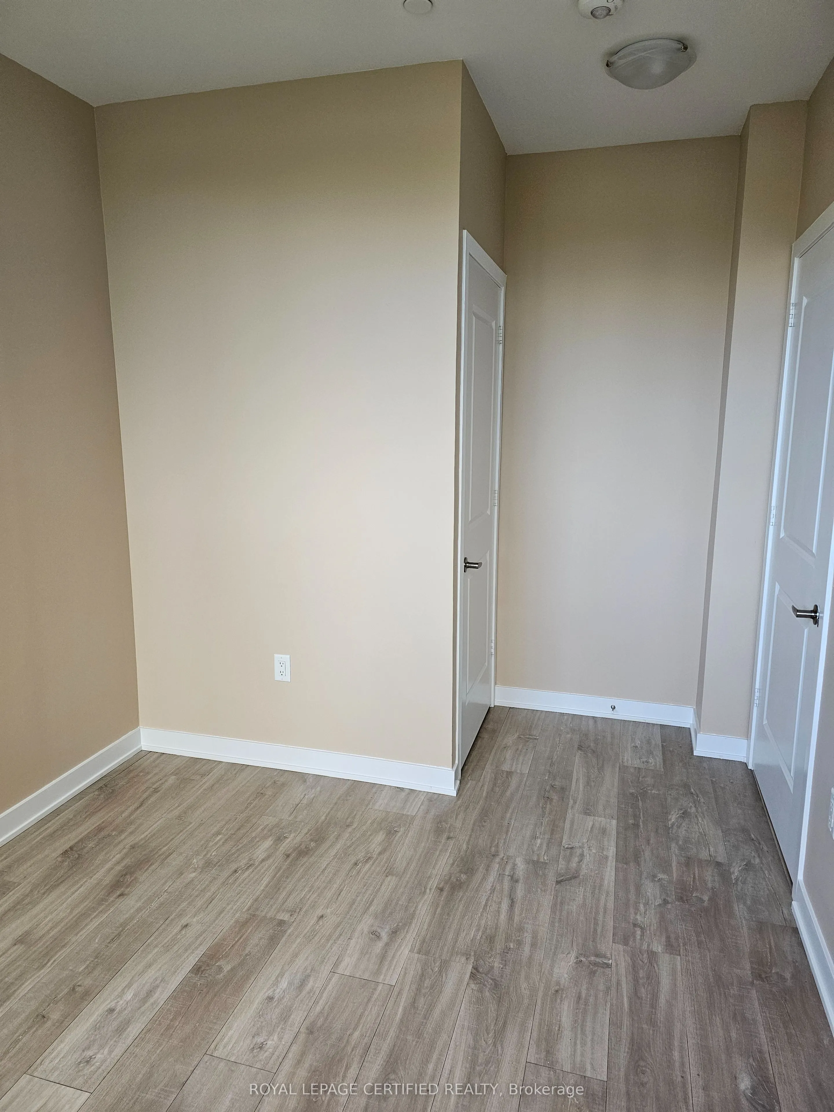 4655 Metcalfe Avenue, #106