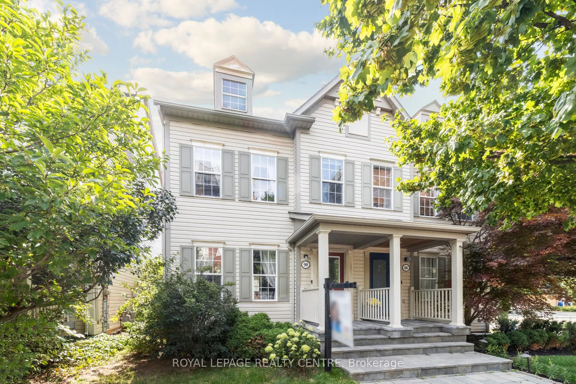 90 Georgian Drive