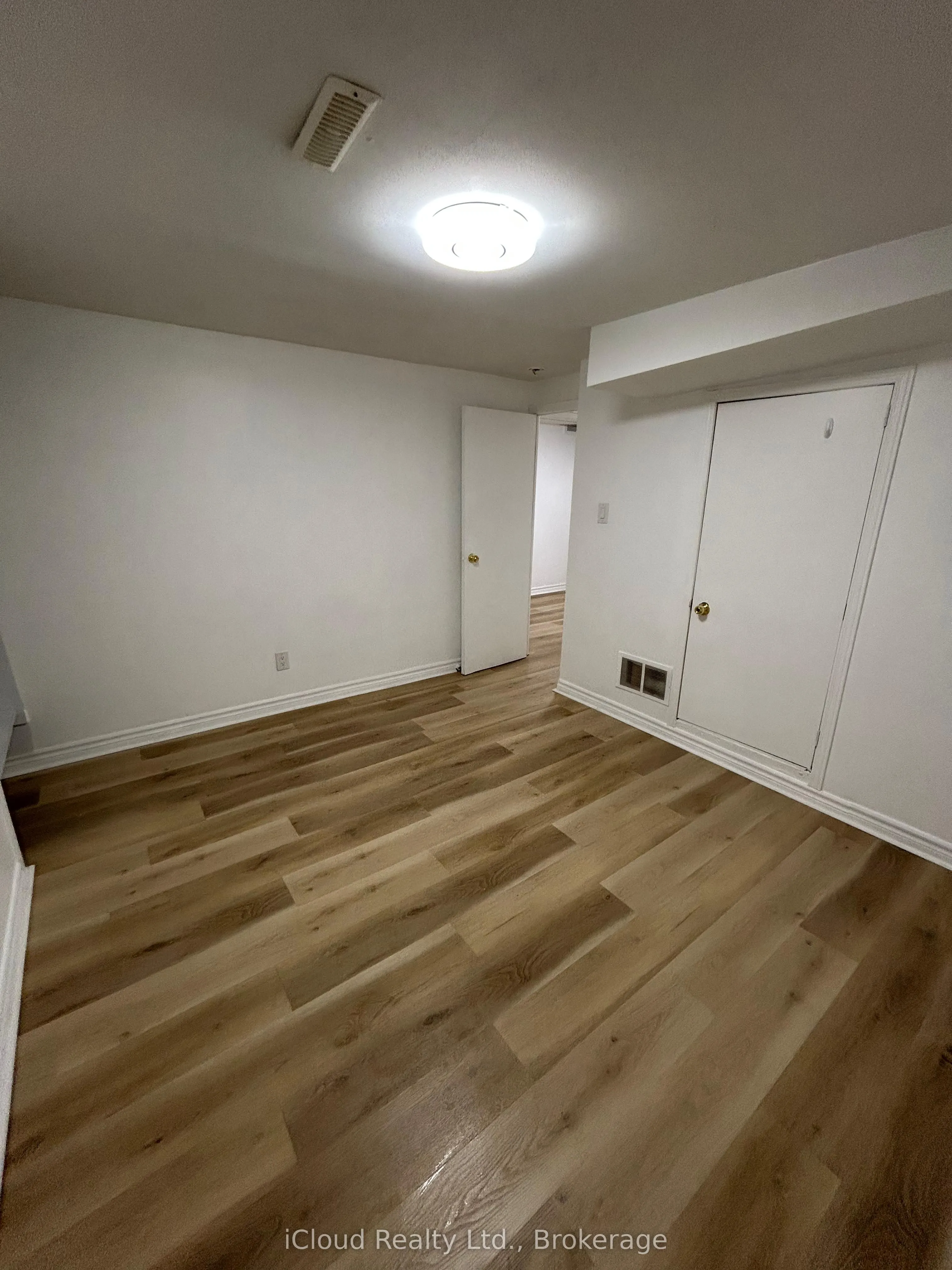 2725 Romark Mews, #Bsmt