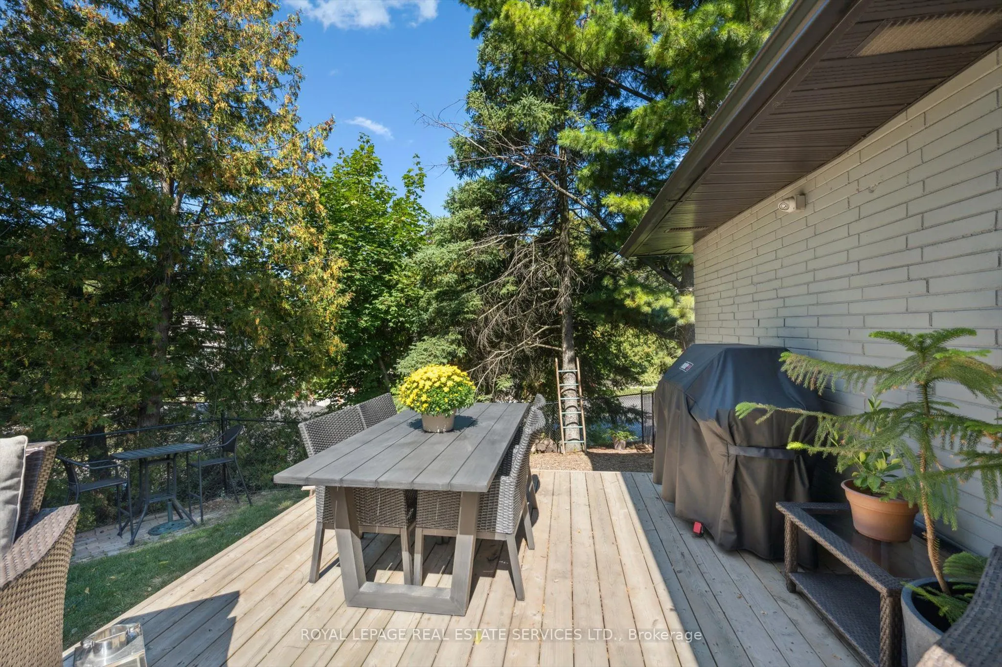 1 Hillavon Drive