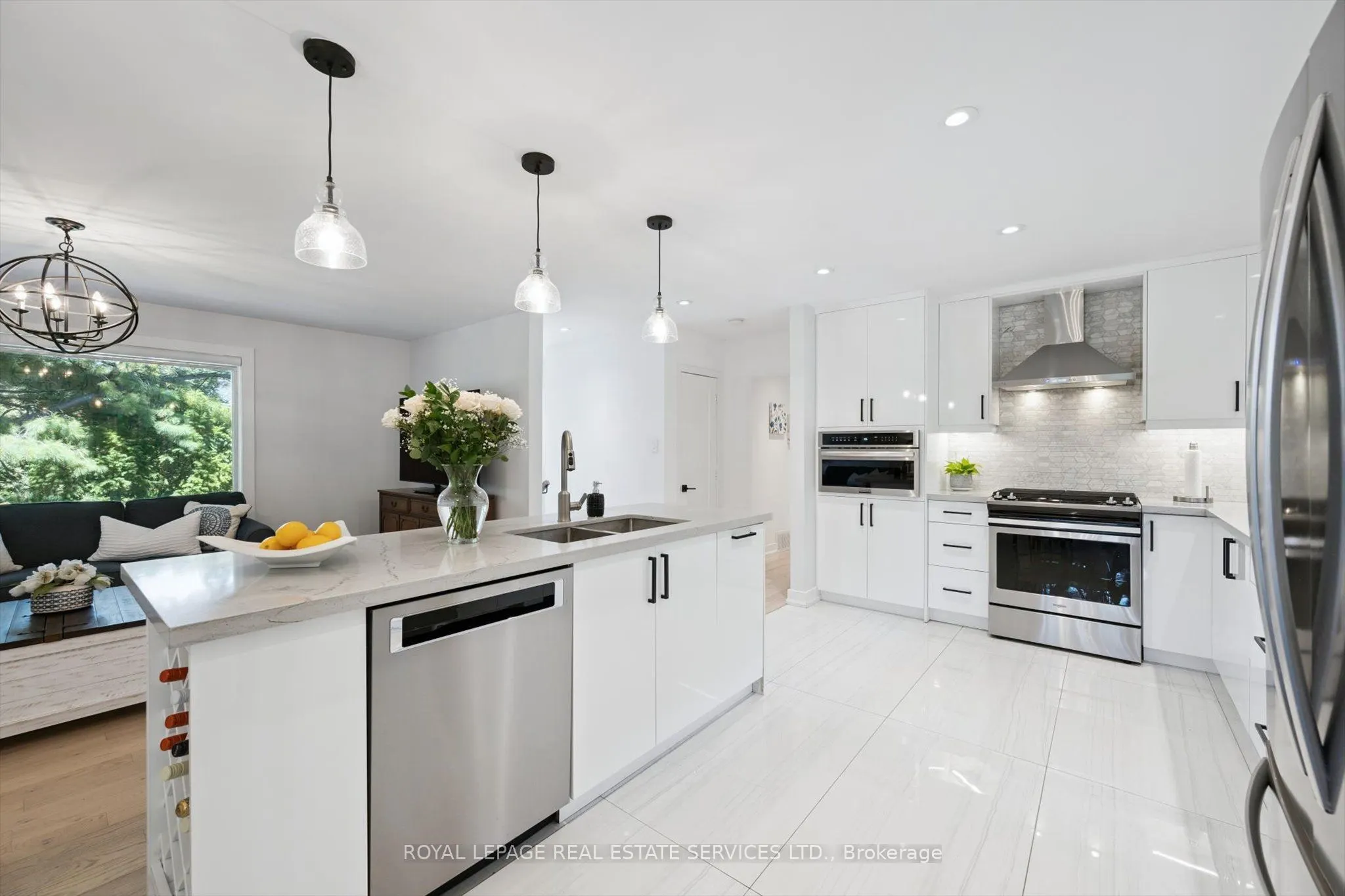 1 Hillavon Drive
