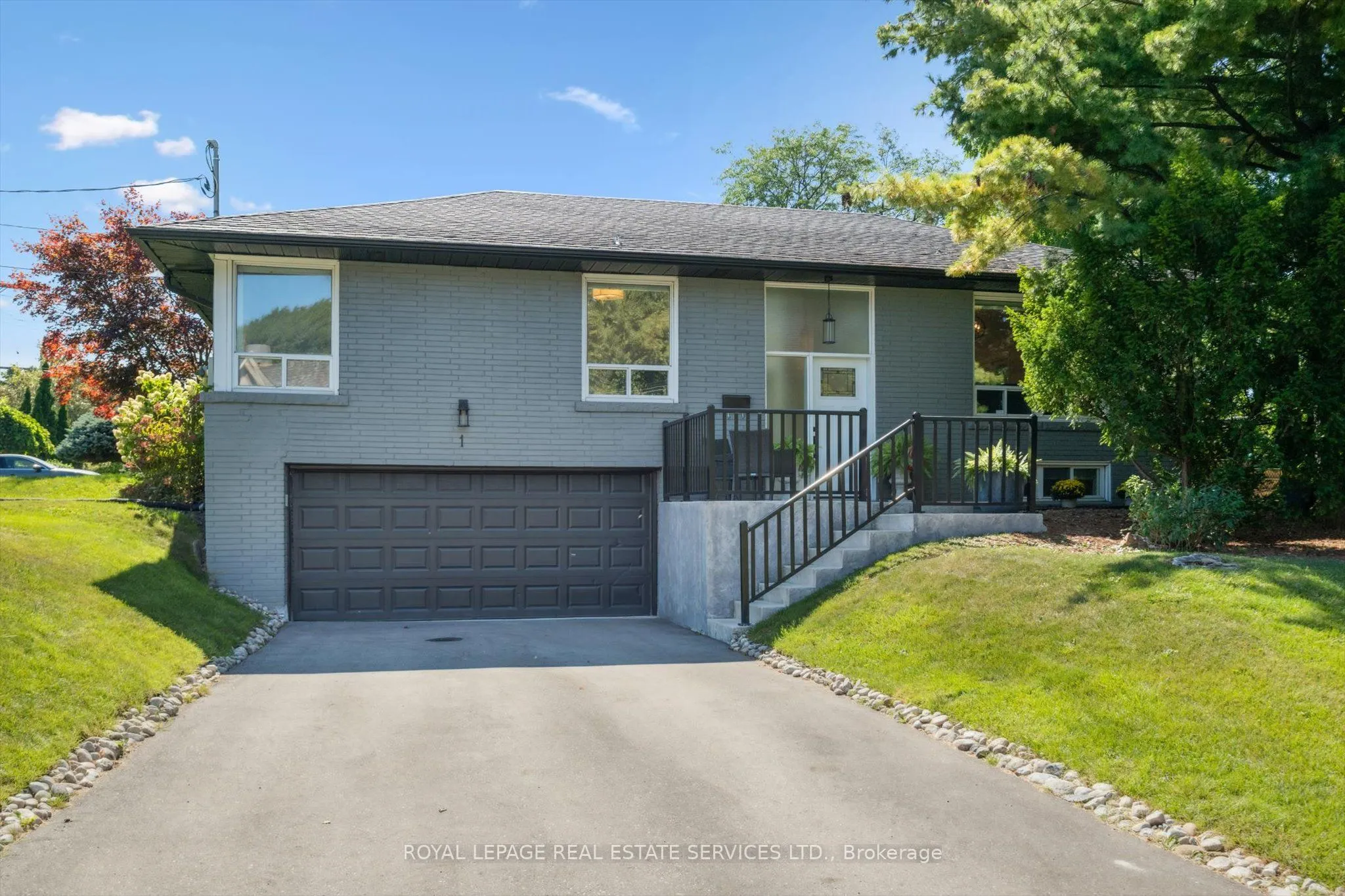 1 Hillavon Drive