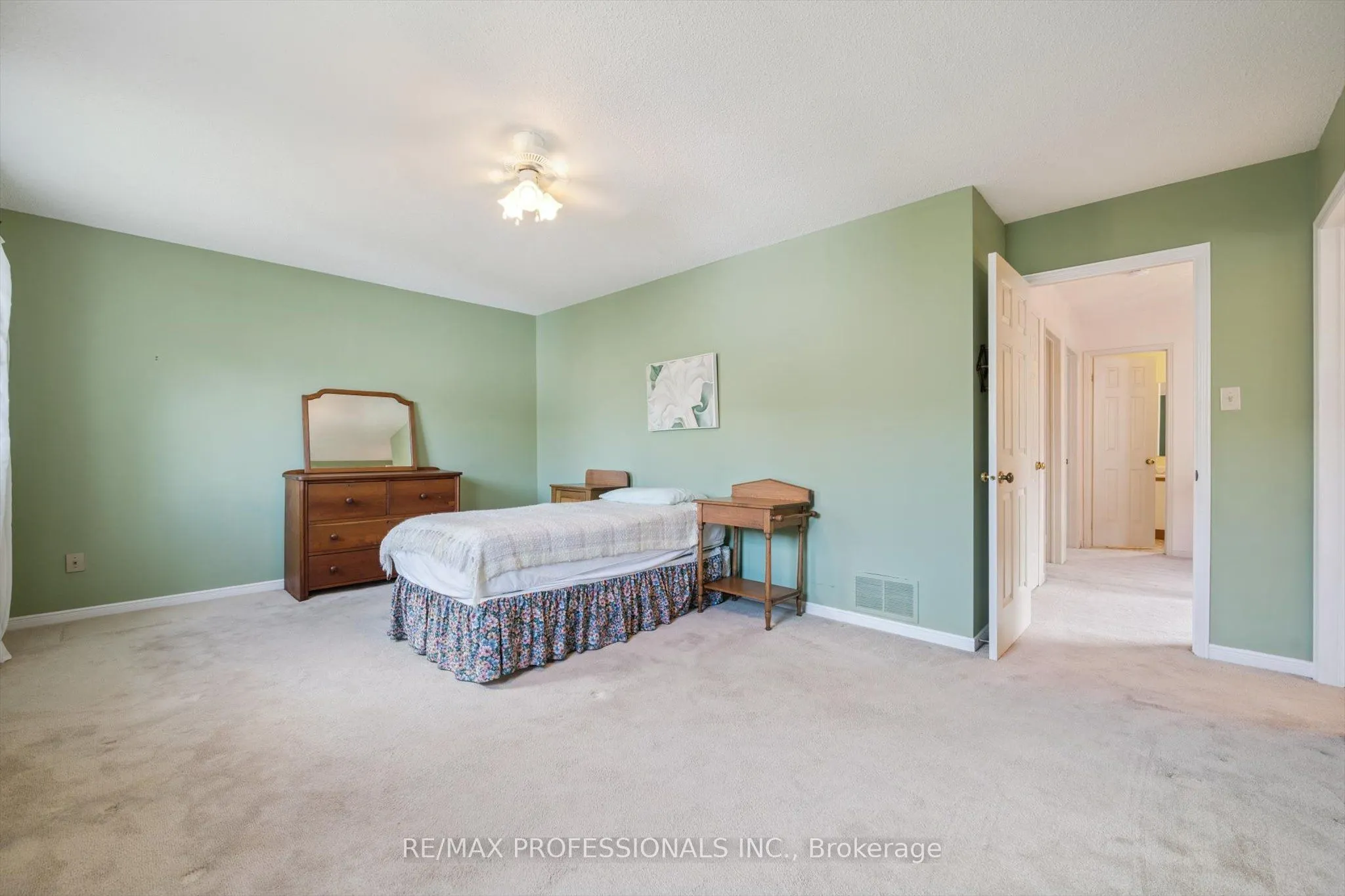 26 Killarney Court