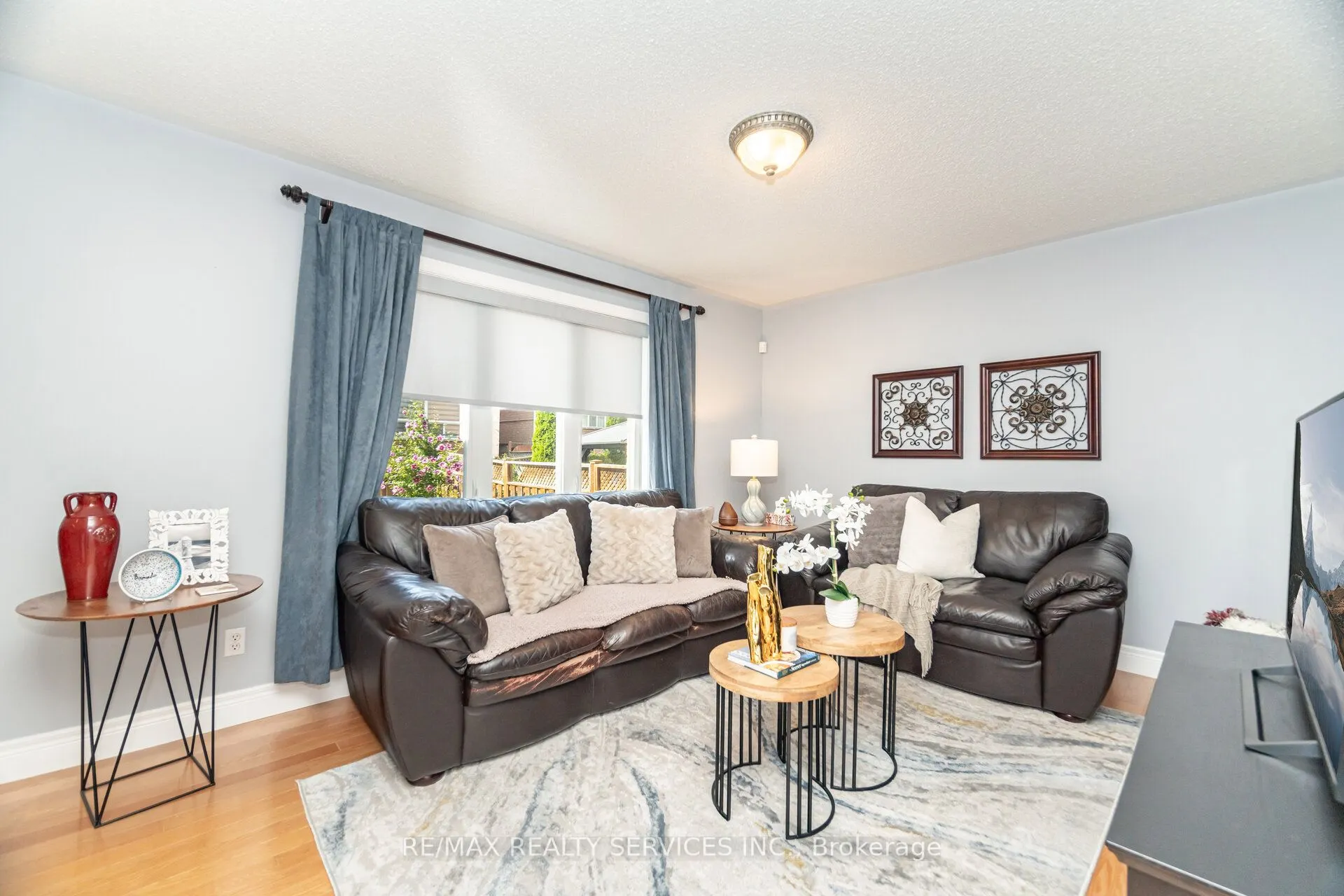 37 Sunnybrook Crescent