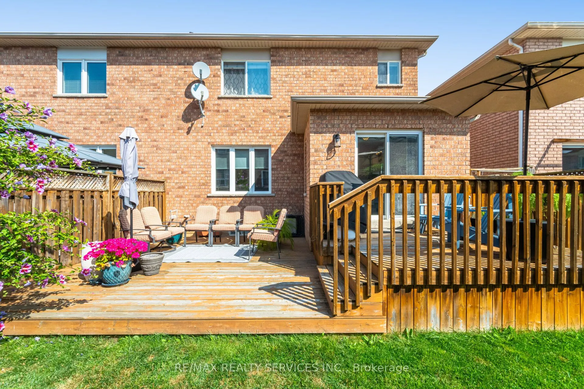 37 Sunnybrook Crescent