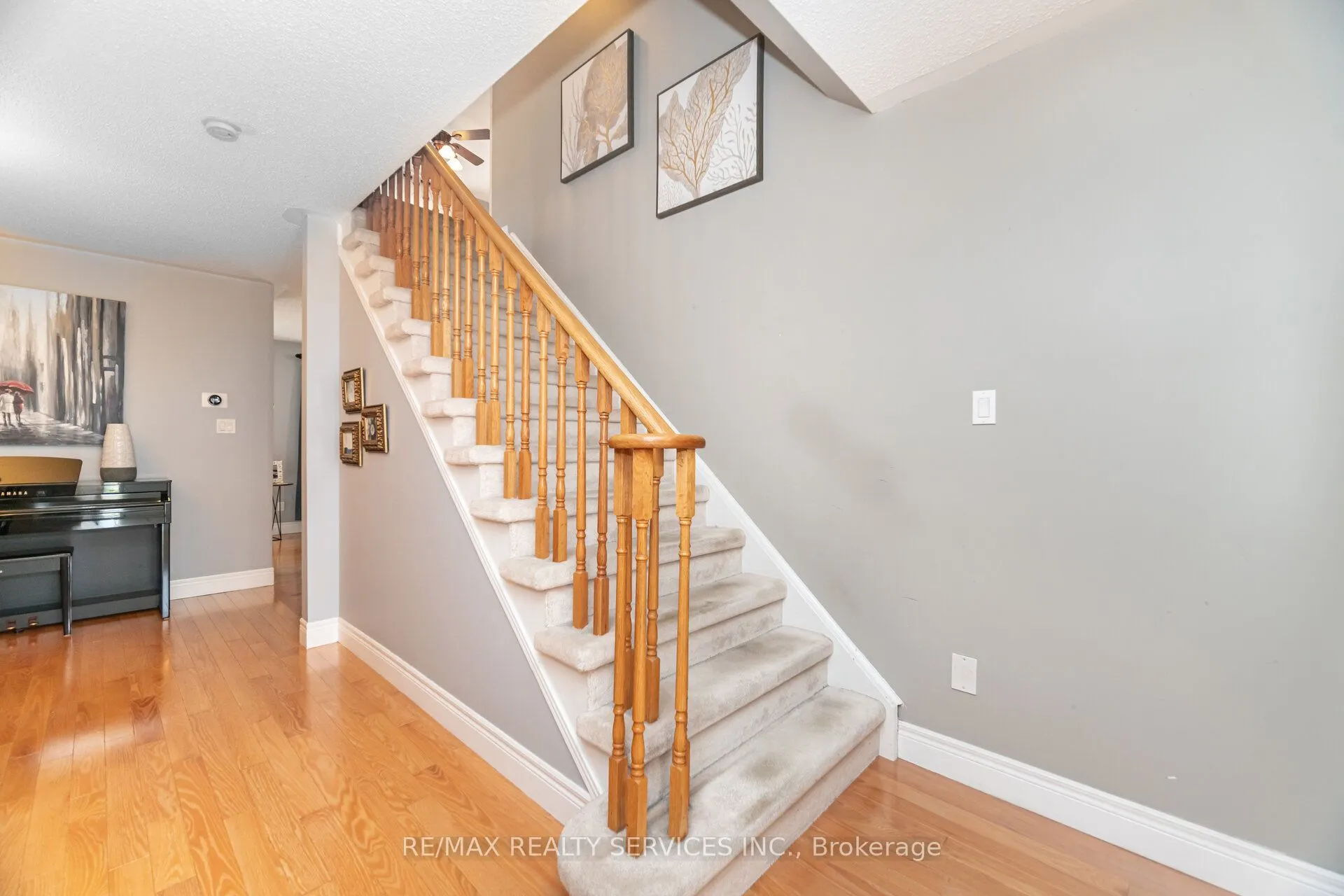 37 Sunnybrook Crescent