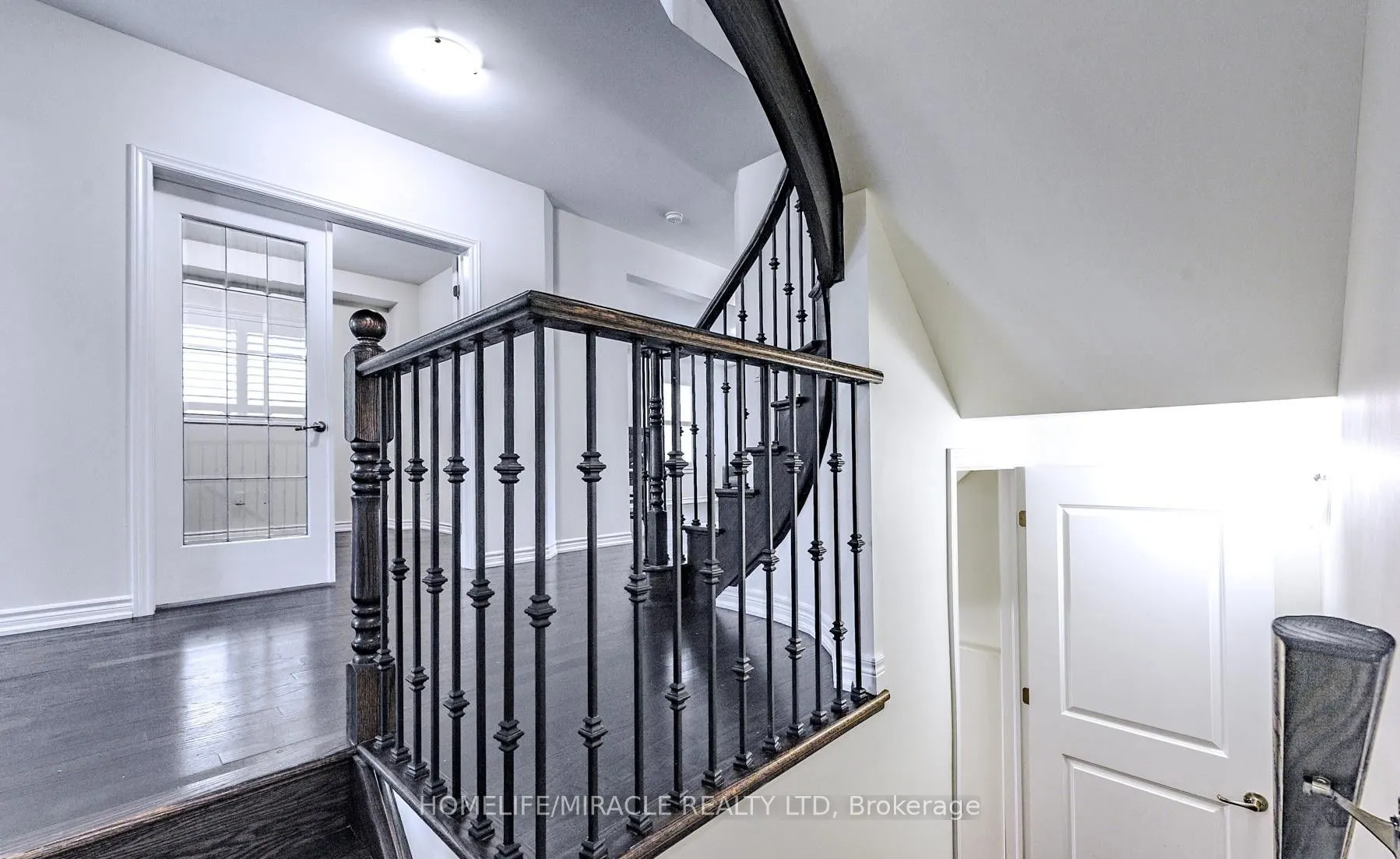 61 Bucksaw Street