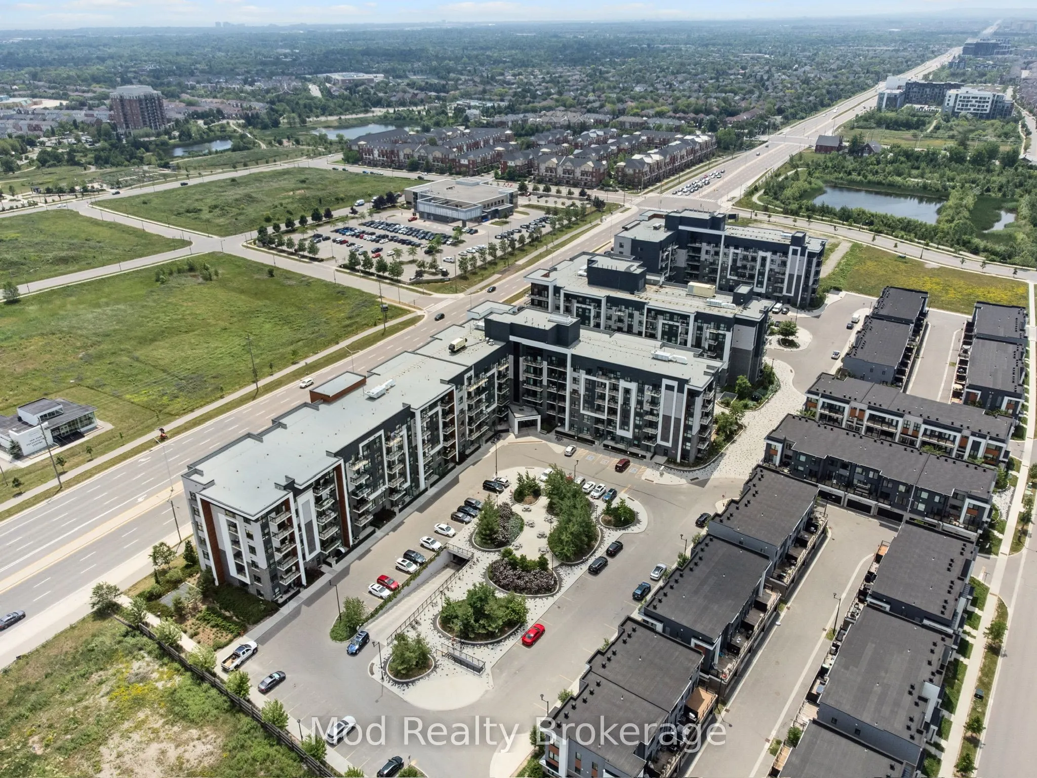 128 Grovewood Common, #129