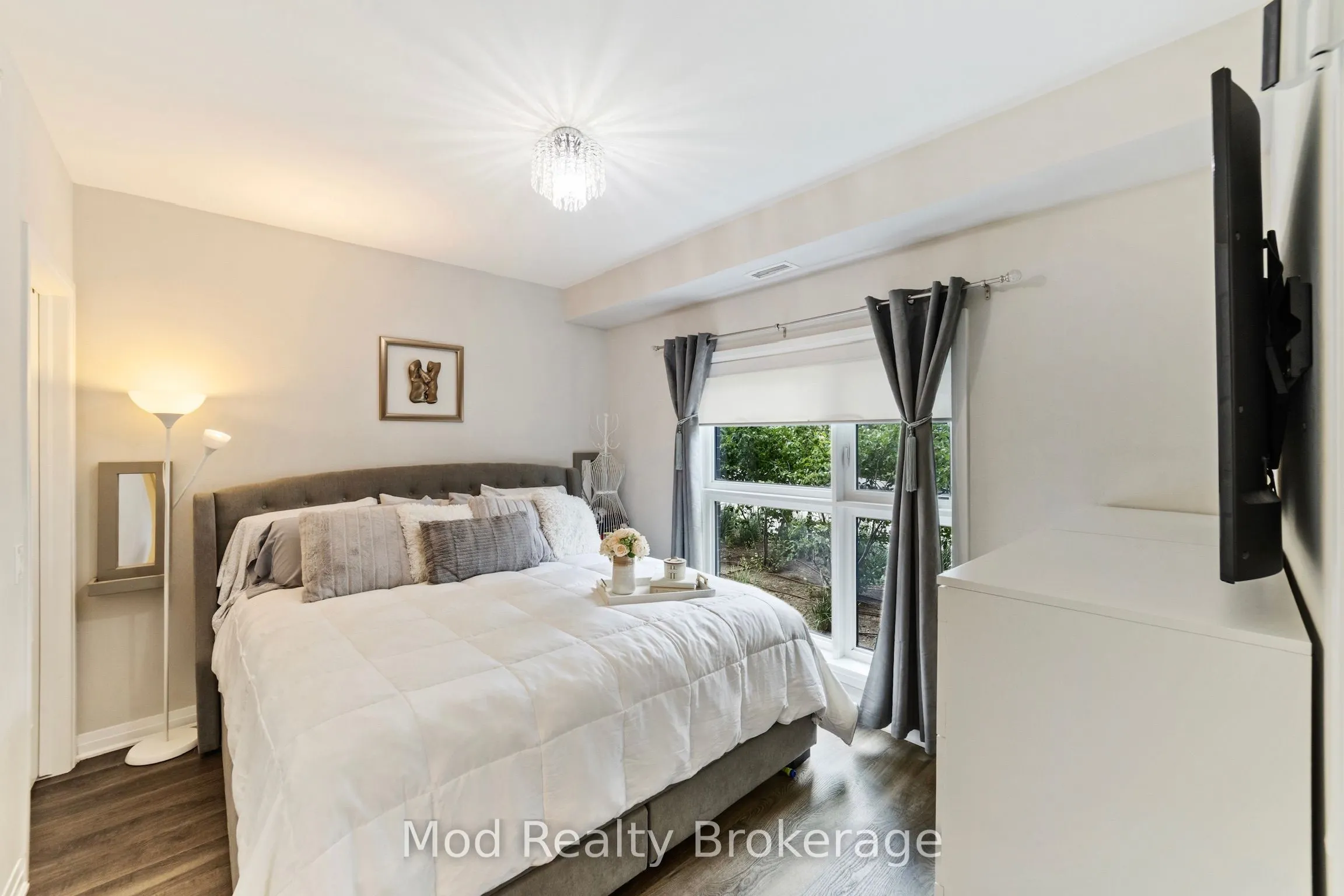 128 Grovewood Common, #129